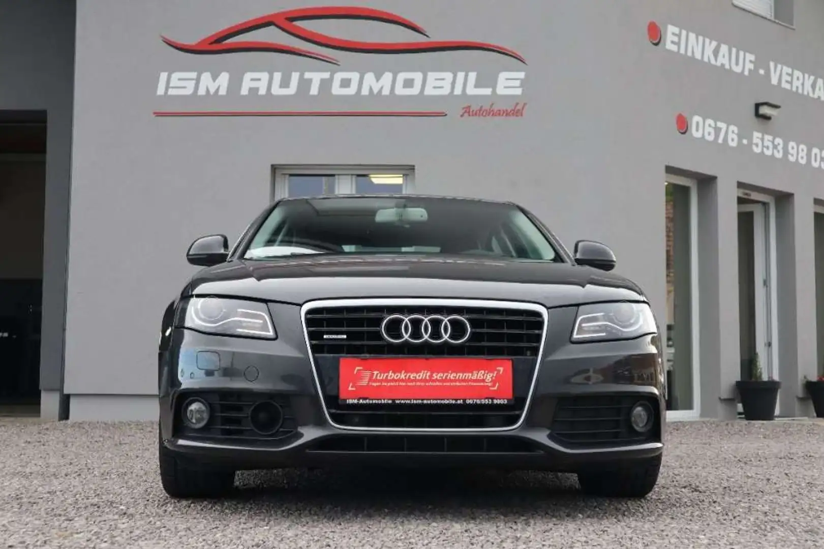 Audi A4 3,2 FSI quattro Grau - 2