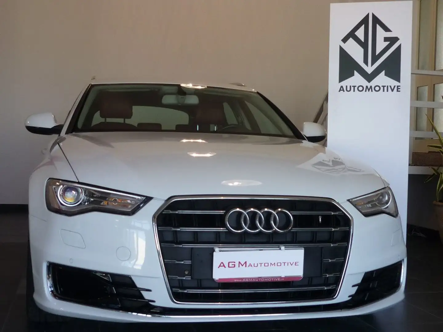 Audi A6 Avant 2.0 TDI 190 CV ultra S tronic Business Blanc - 1