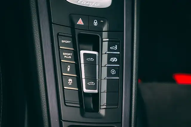 Porsche 991 911 991.1 Targa 4 GTS Coupé DSG Ansicht 33