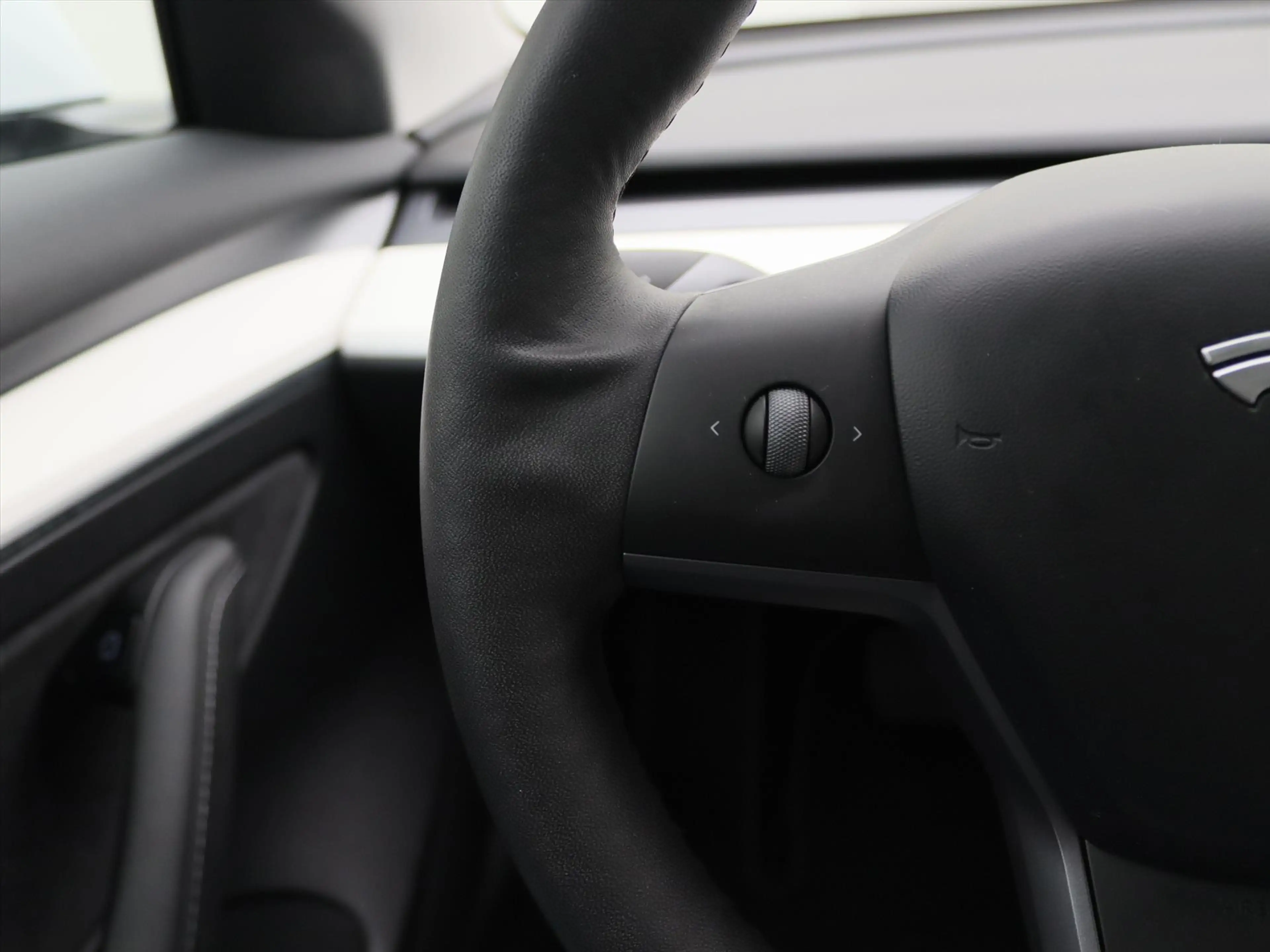 Tesla Model 3 Standard RWD Plus FACELIFT 92.1% SoH [ WIT LEDER+A — photo 21