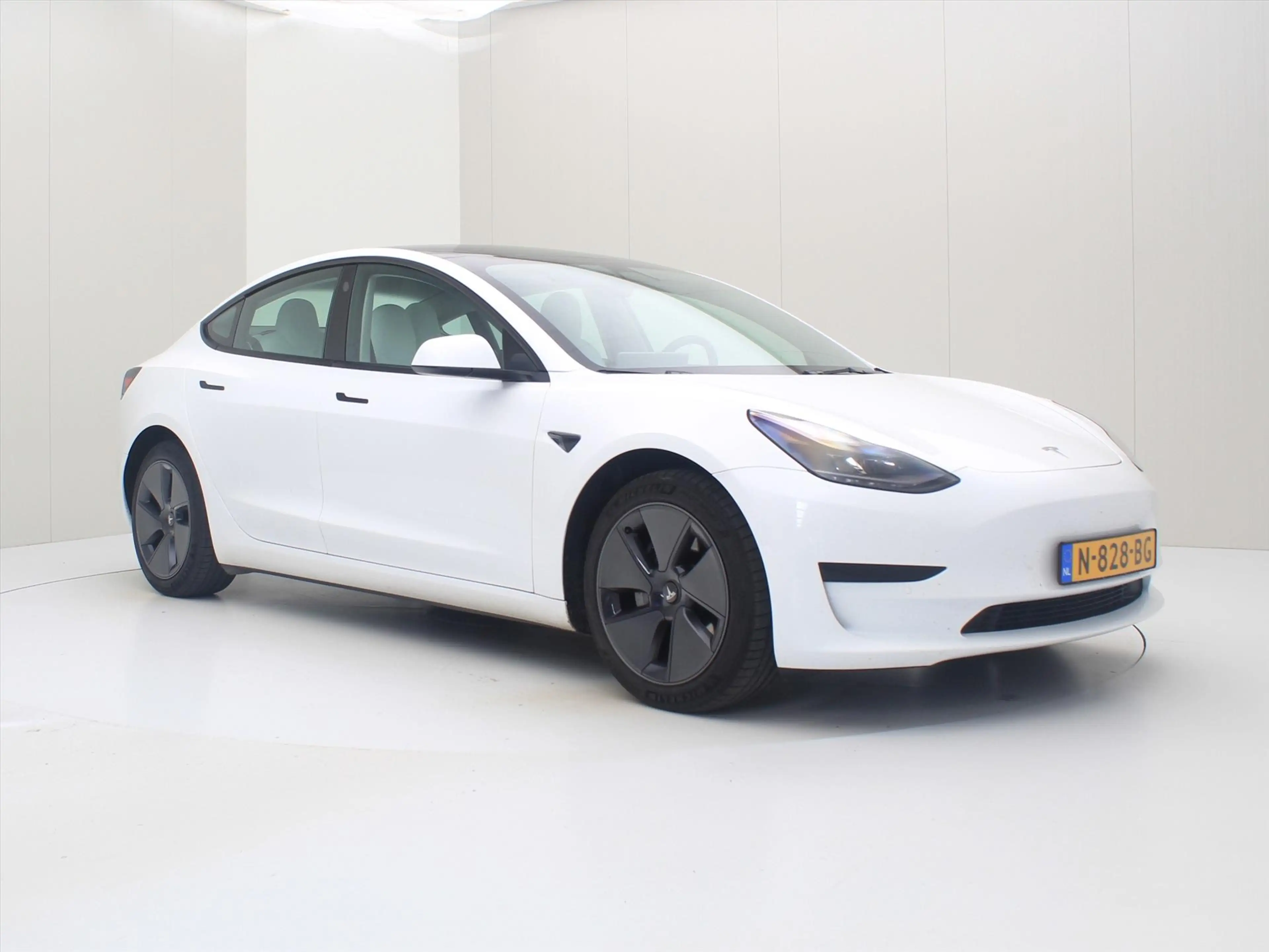 Tesla Model 3 Standard RWD Plus FACELIFT 92.1% SoH [ WIT LEDER+A — photo 5