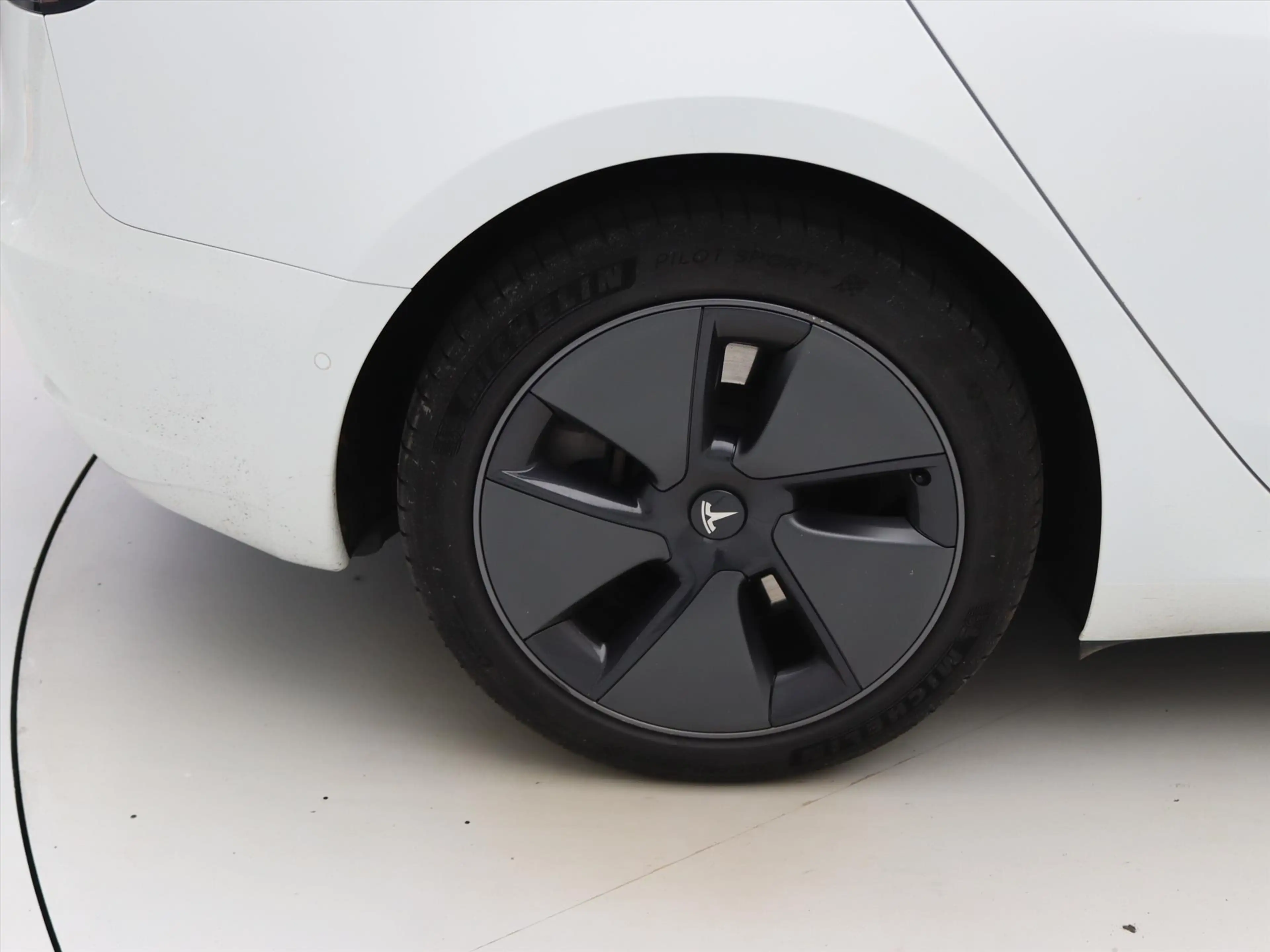 Tesla Model 3 Standard RWD Plus FACELIFT 92.1% SoH [ WIT LEDER+A — photo 10