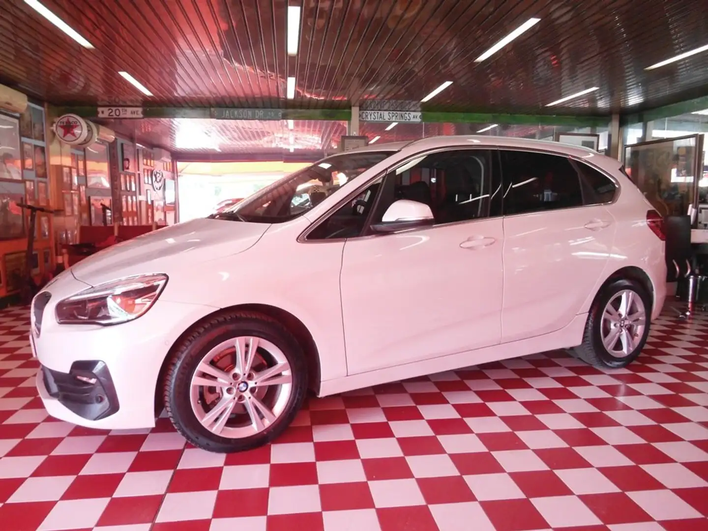 BMW 216 216d A.T. Luxury AUTOM+PELLE+NAVIG+NEOPATENT. Blanc - 2