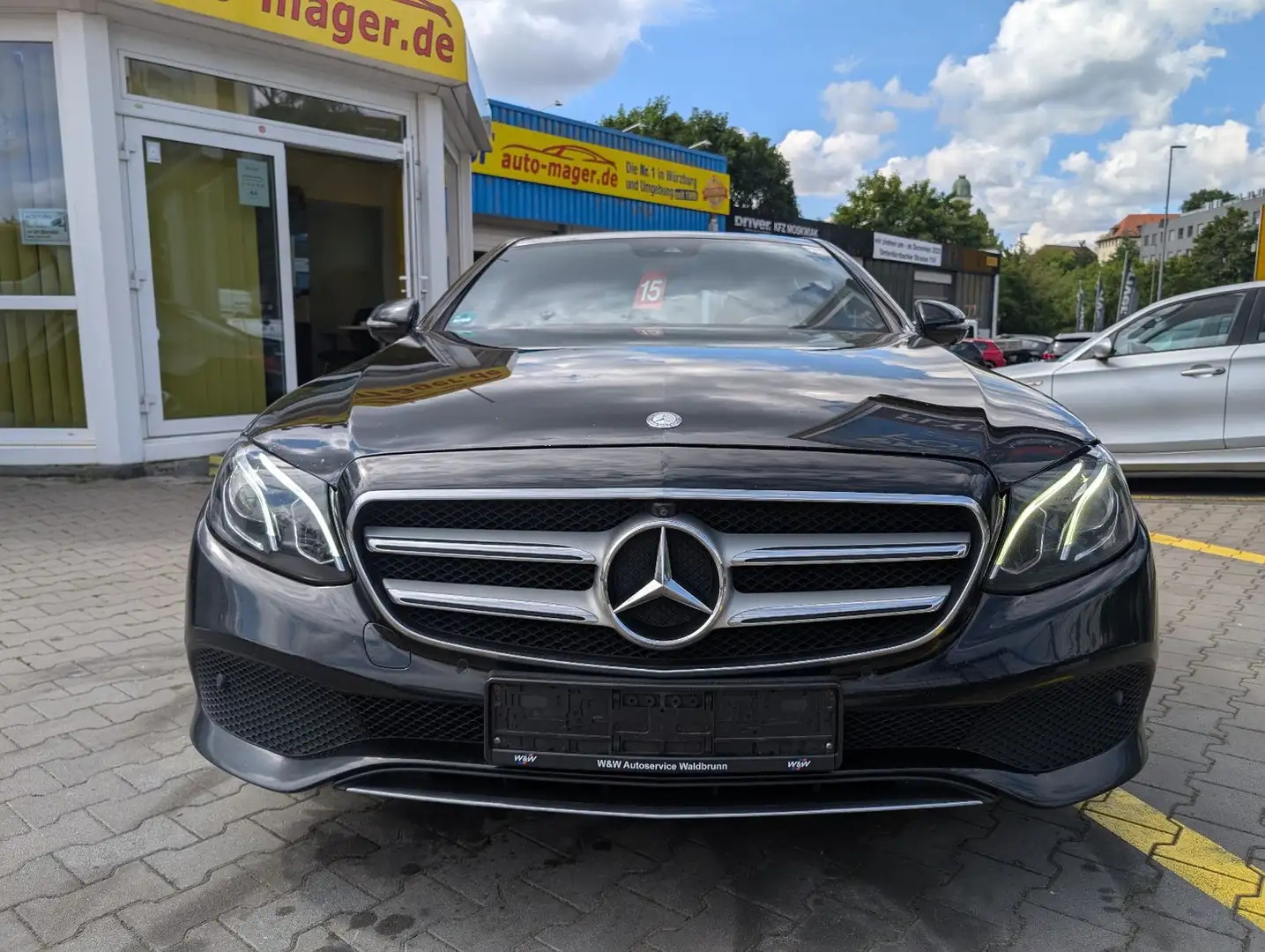 Mercedes-Benz E 350 d Lim. Avantgarde*360°*LED*Burmester*Pano* Schwarz - 2