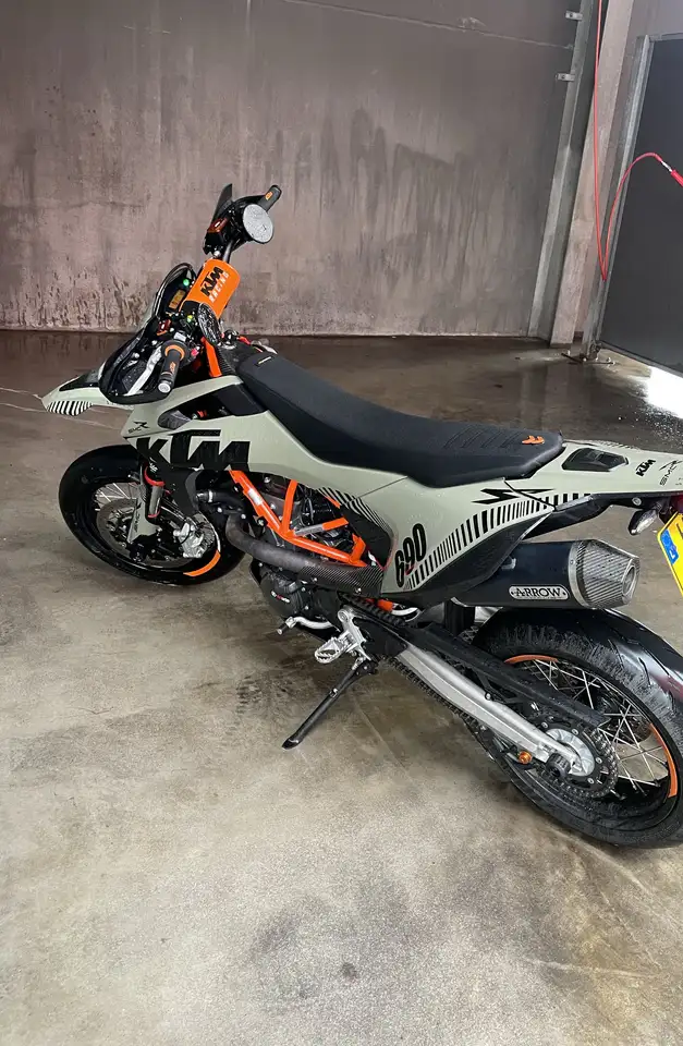 KTM 690 SMC