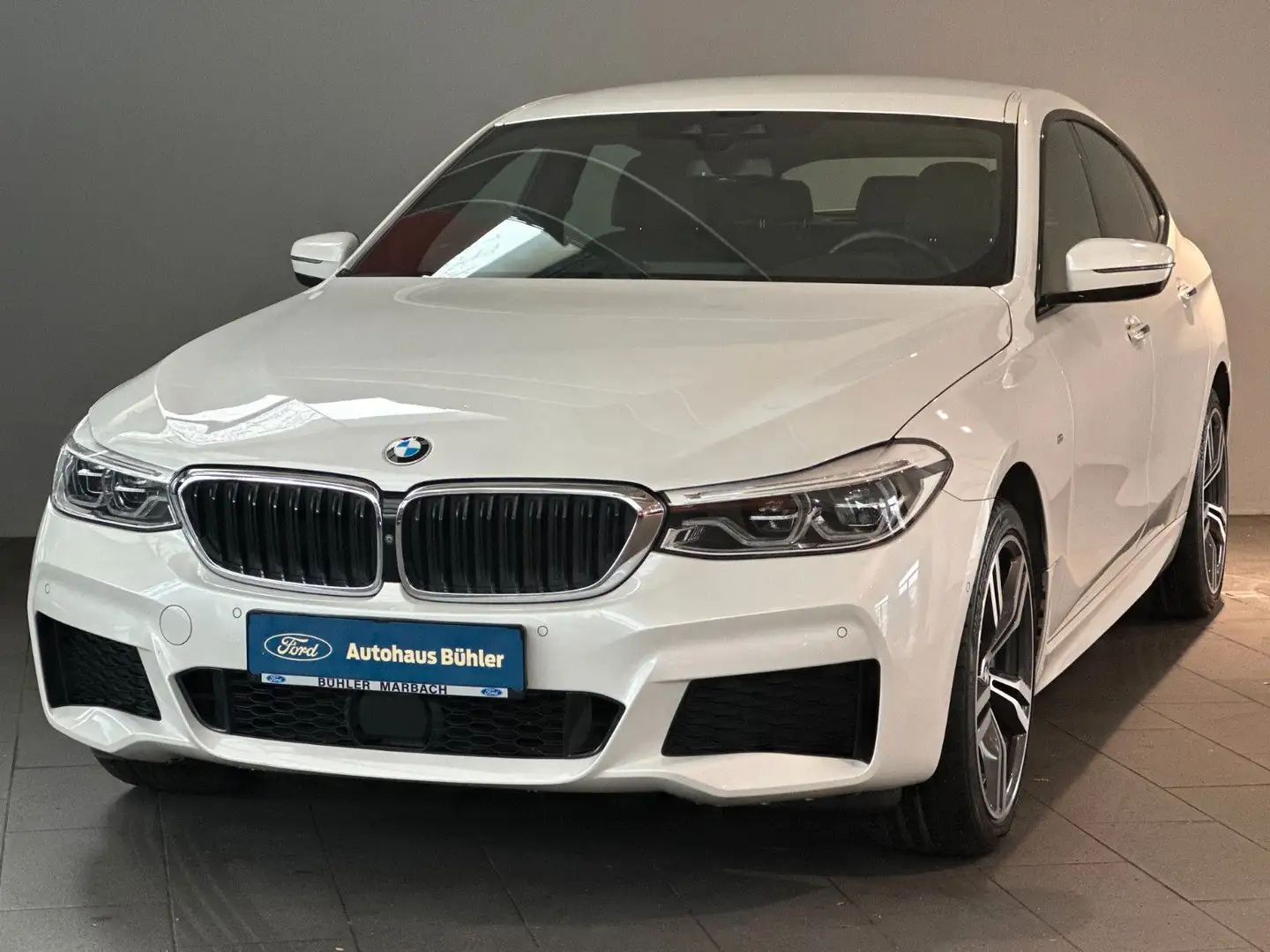 BMW 640 6 Gran Turismo 640 i xDrive M Sport 3.0 Weiß - 1