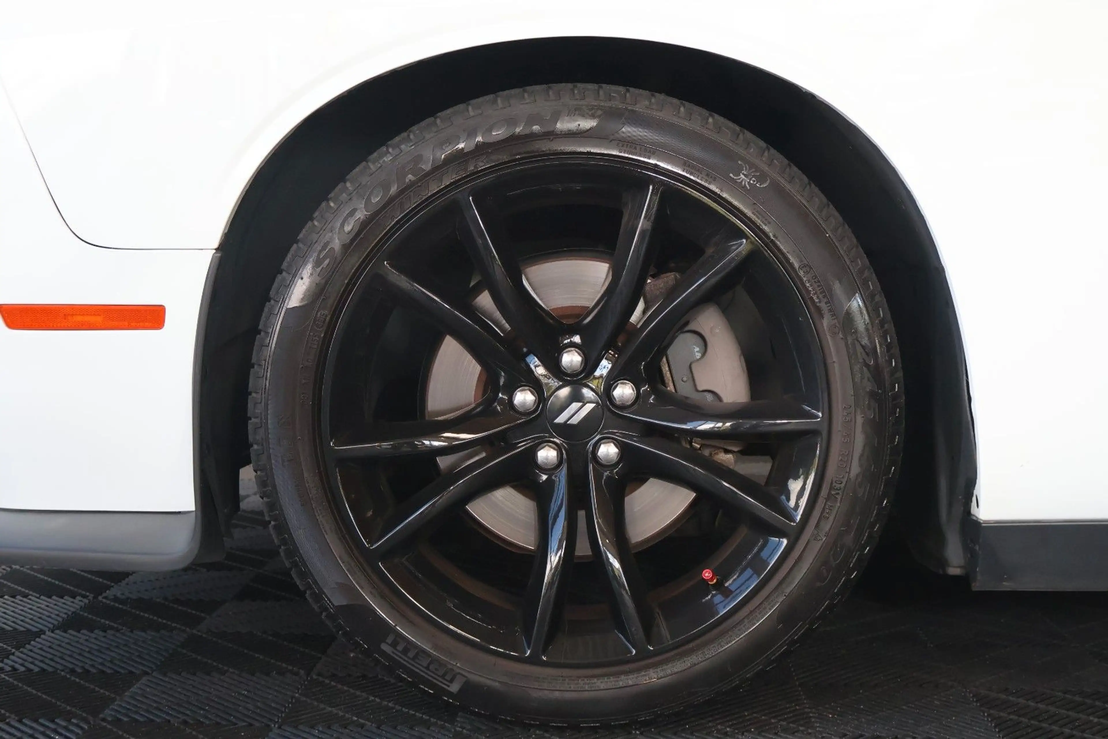 Dodge Challenger R/T HEMI 5.7L/KAMERA/SHZ/FERNSTART — photo 3