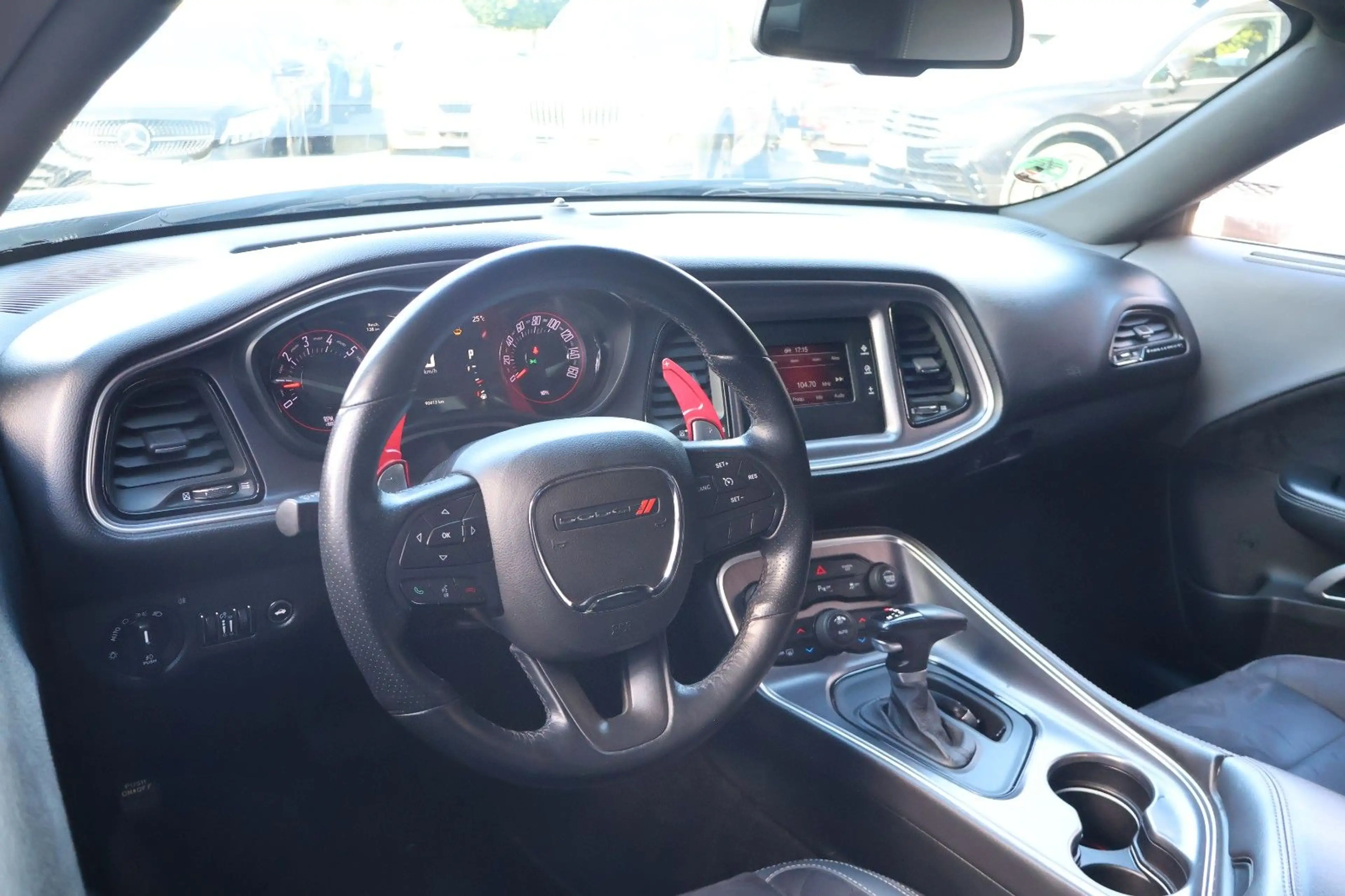 Dodge Challenger R/T HEMI 5.7L/KAMERA/SHZ/FERNSTART — photo 12