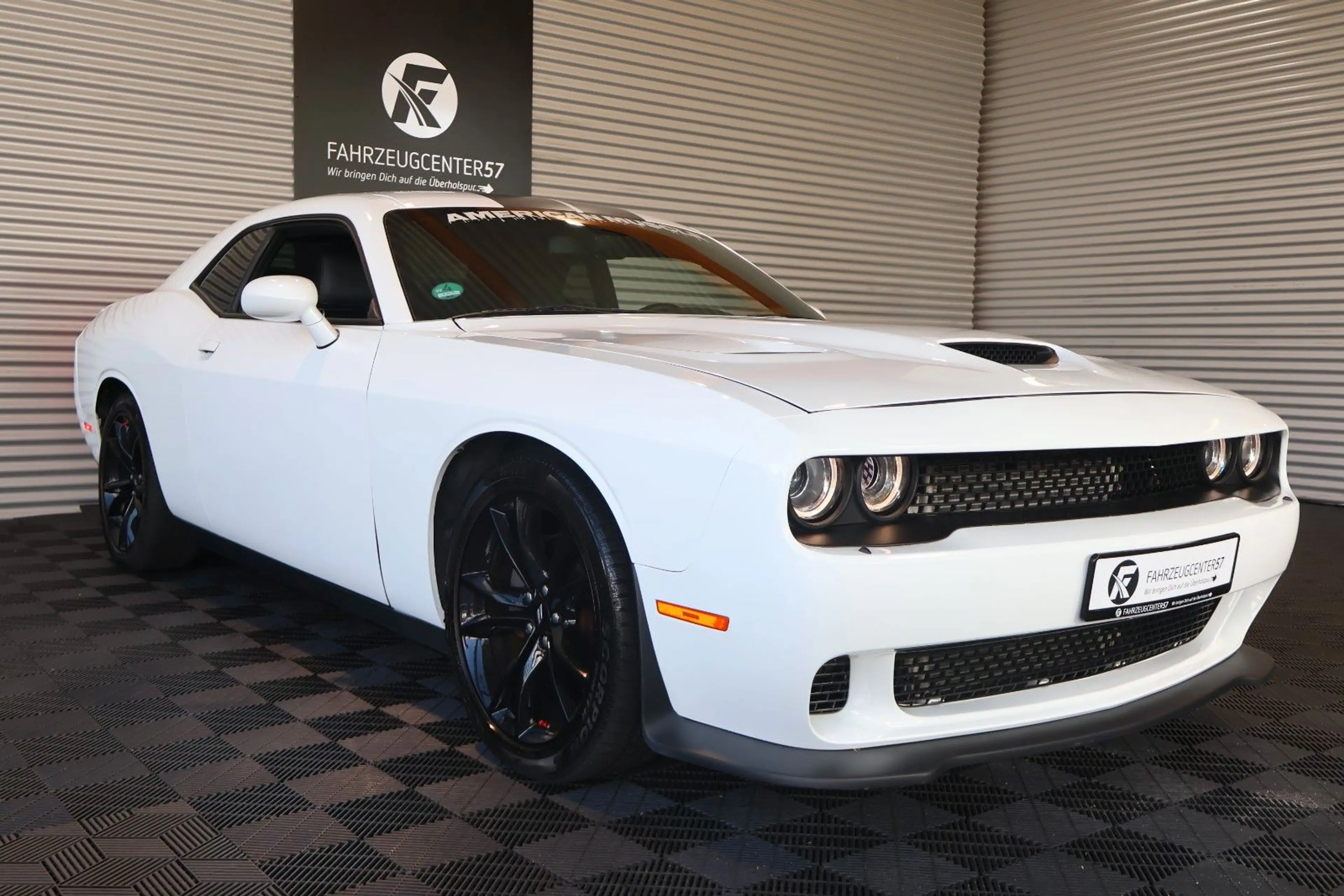 Dodge Challenger R/T HEMI 5.7L/KAMERA/SHZ/FERNSTART — photo 7