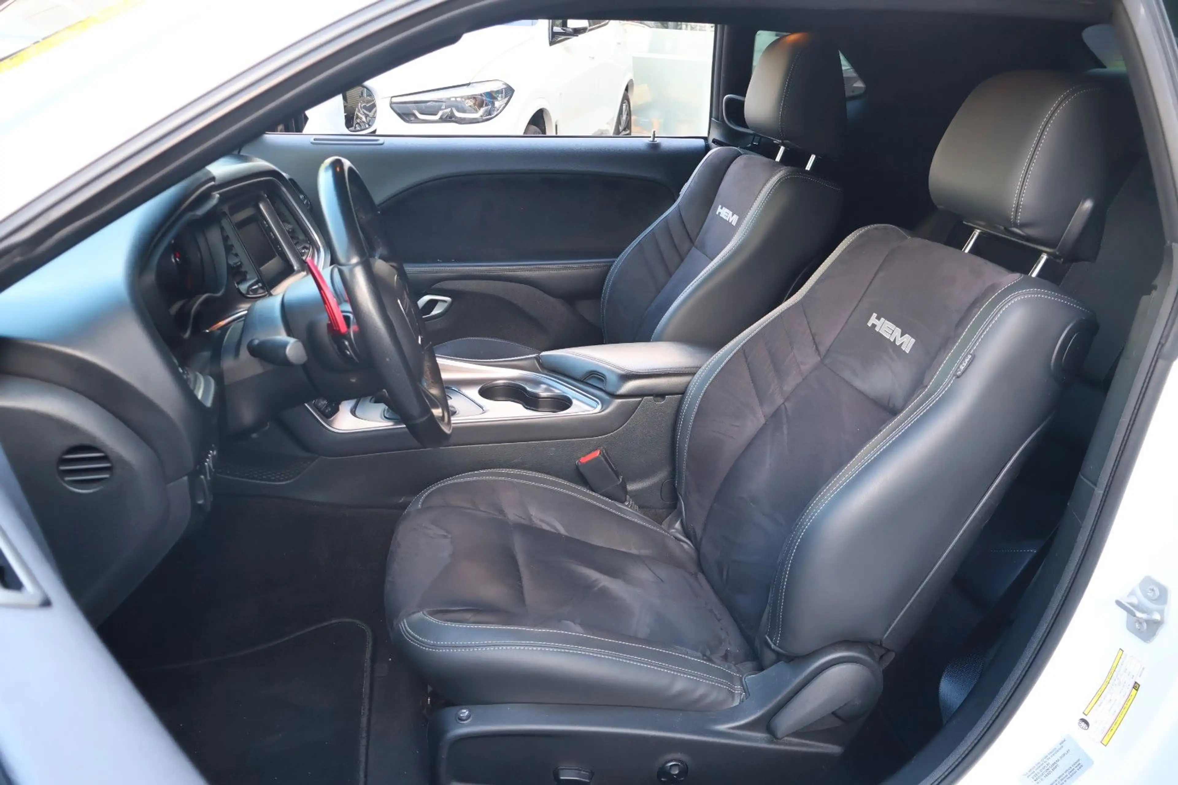 Dodge Challenger R/T HEMI 5.7L/KAMERA/SHZ/FERNSTART — photo 11