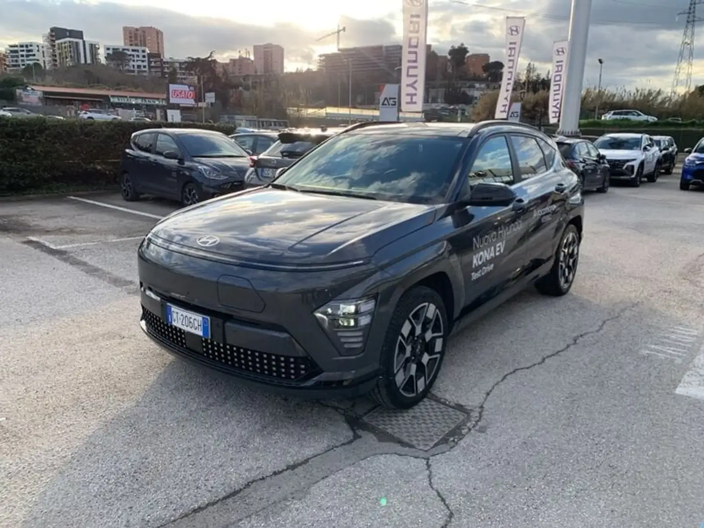 Hyundai KONA EV 65.4 KWh XClass Special Edition Šedá - 1