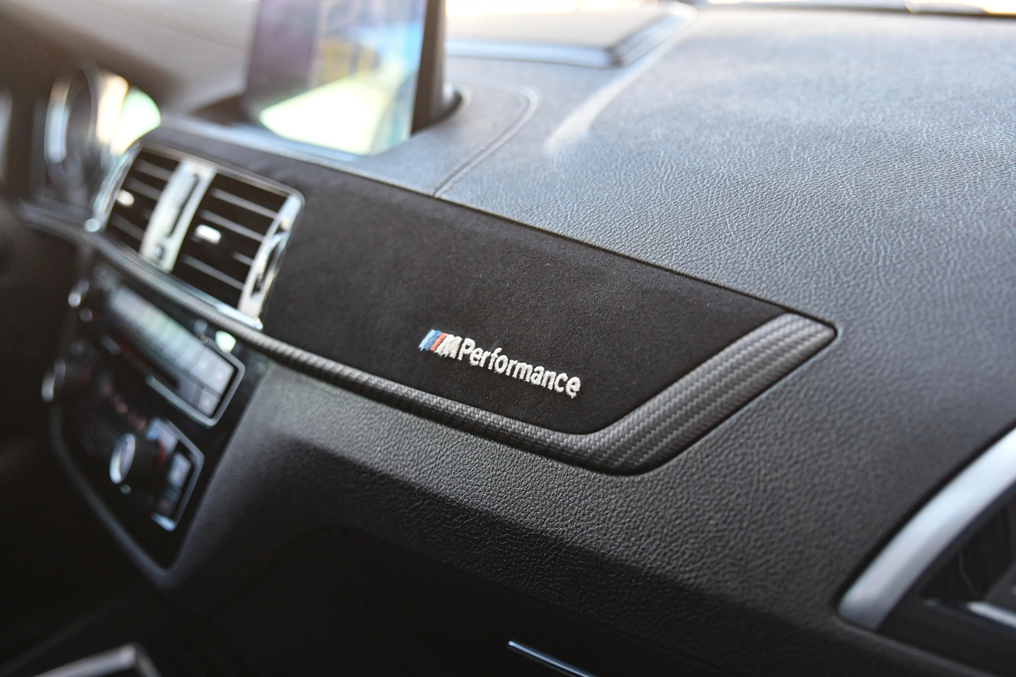 BMW 140 1-serie M140i High Executive, LCI2, Pano, Carbon, — photo 13