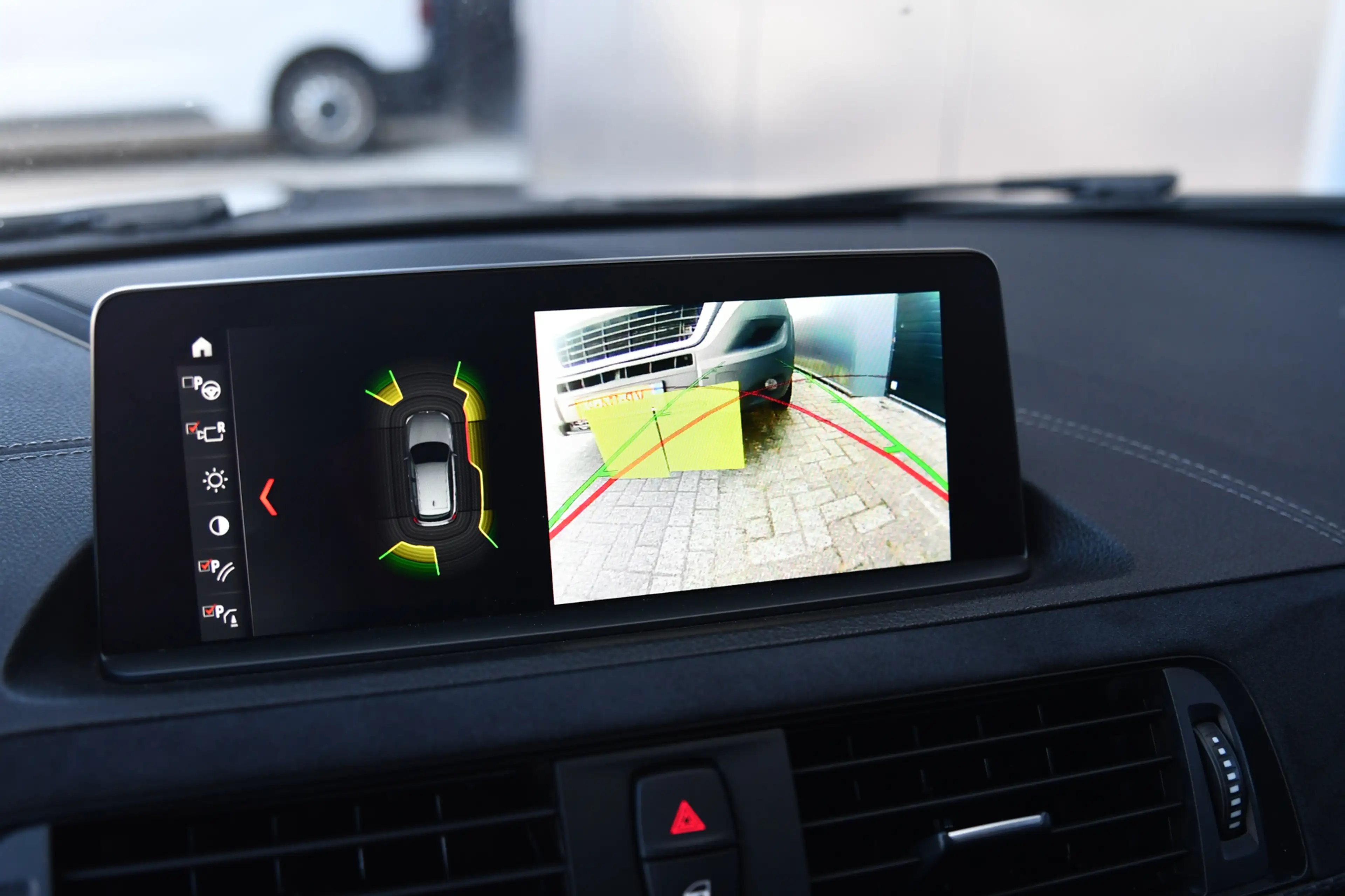 BMW 140 1-serie M140i High Executive, LCI2, Pano, Carbon, — photo 29