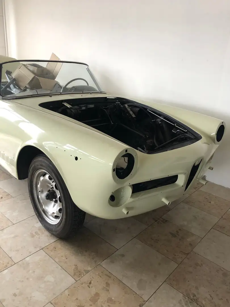 Alfa Romeo 2000 Spider Touring - als RESTAURATIONSOBJEKT Galben - 2