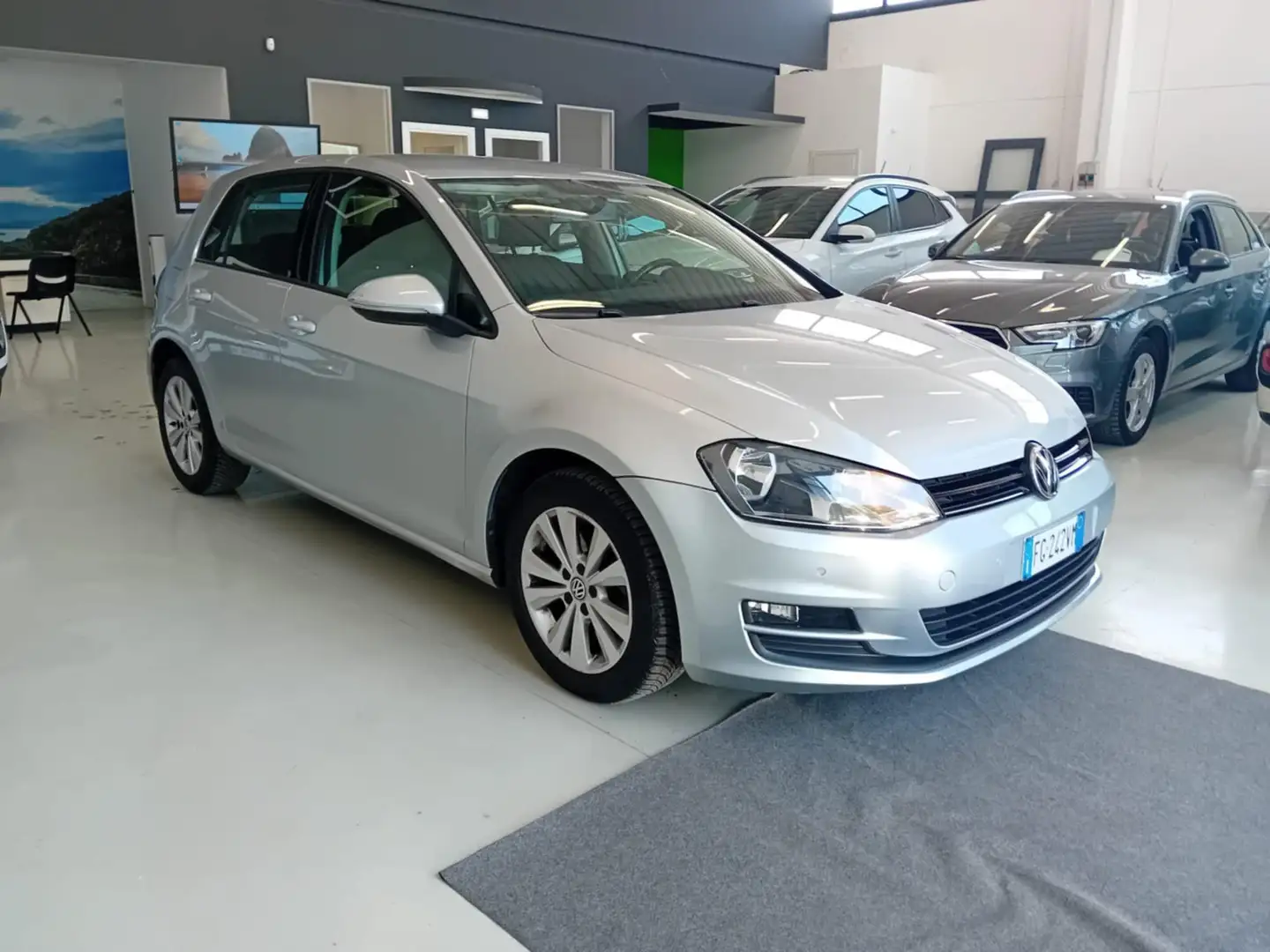 Volkswagen Golf Golf VII 2013 5p 1.6 tdi (btdi) Highline 110cv dsg Argento - 1