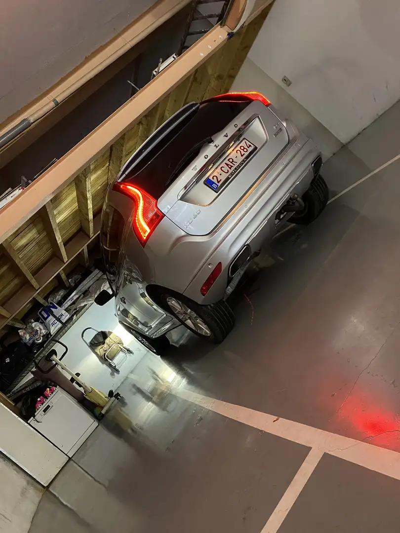 Volvo XC60 D5 AWD Aut. Summum - 2