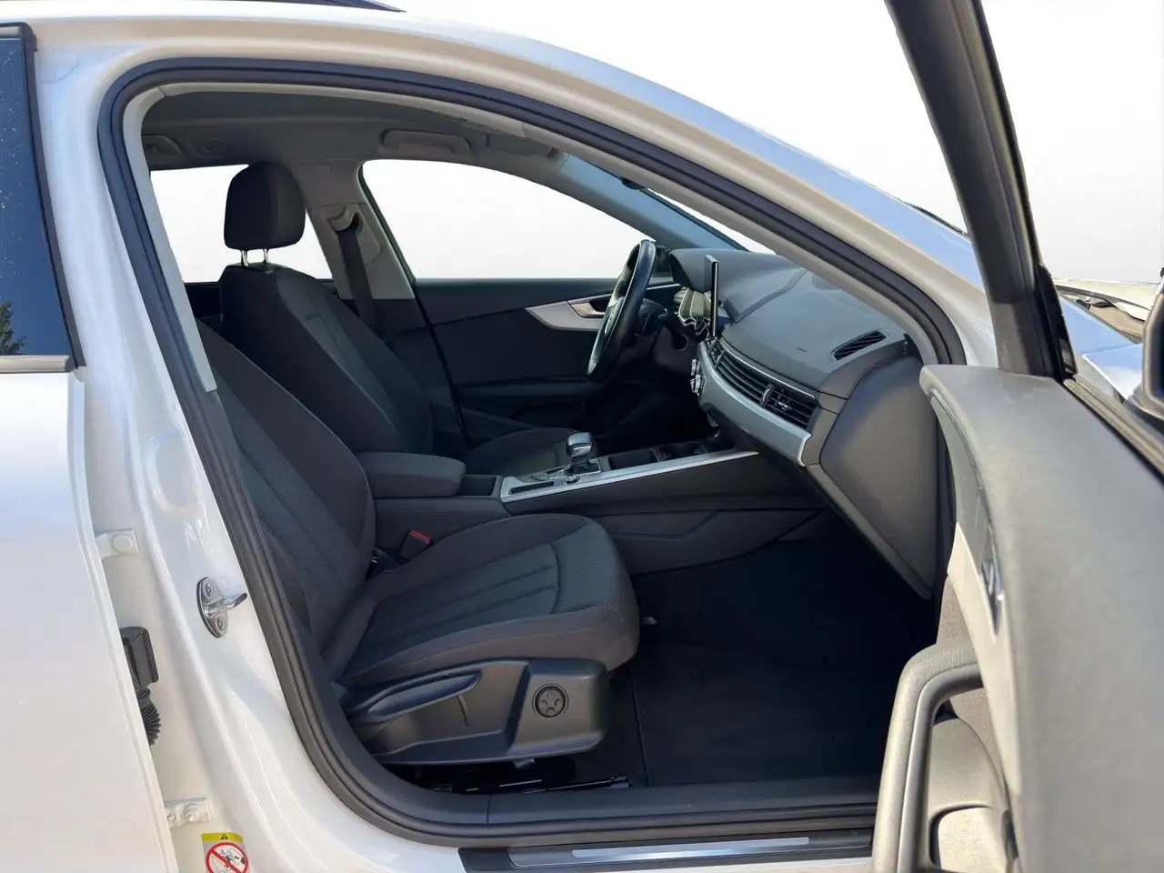 Audi A4 advanced 40 TDI 140(190) kW(PS) S troni, миниатюра 4