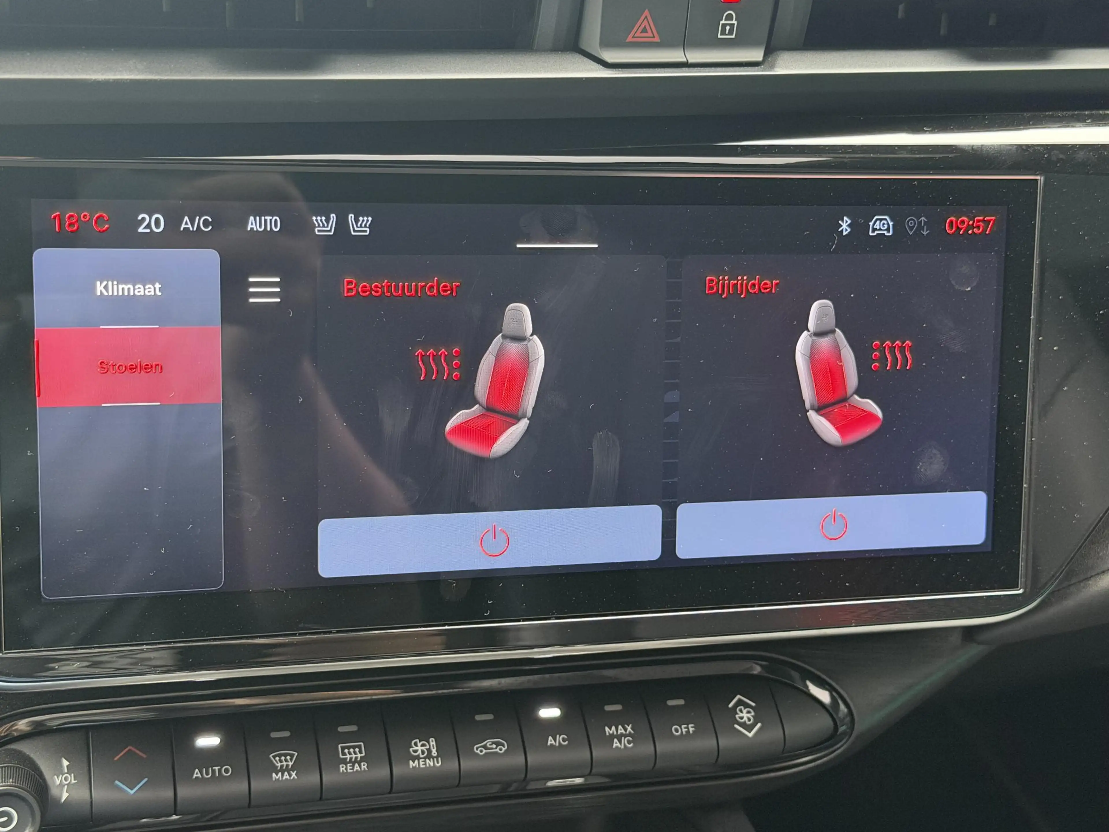 Alfa Romeo Junior 1.2 Turbo Hybrid Ibrida Speciale | PANO | Massage — photo 15