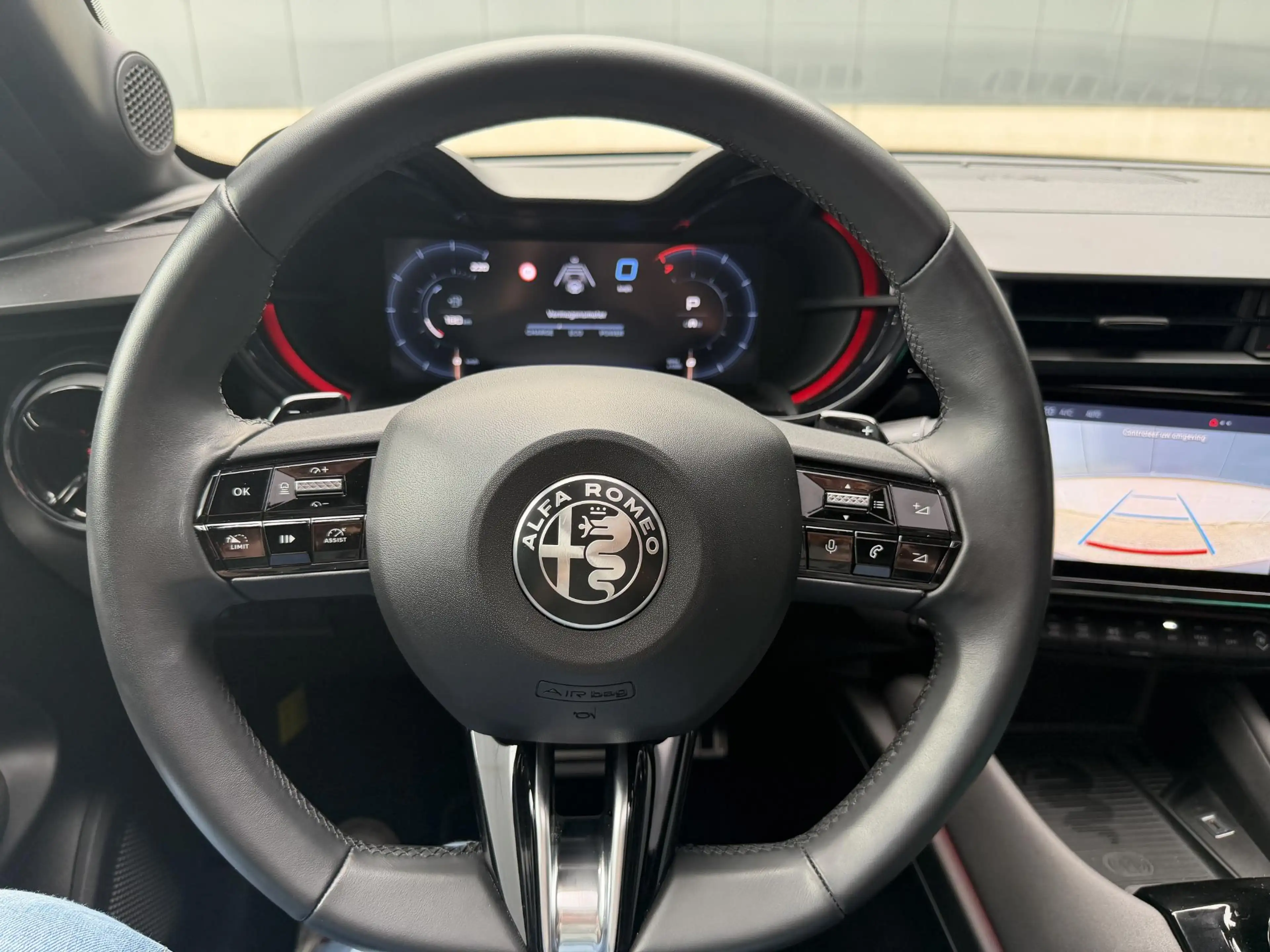 Alfa Romeo Junior 1.2 Turbo Hybrid Ibrida Speciale | PANO | Massage — photo 7
