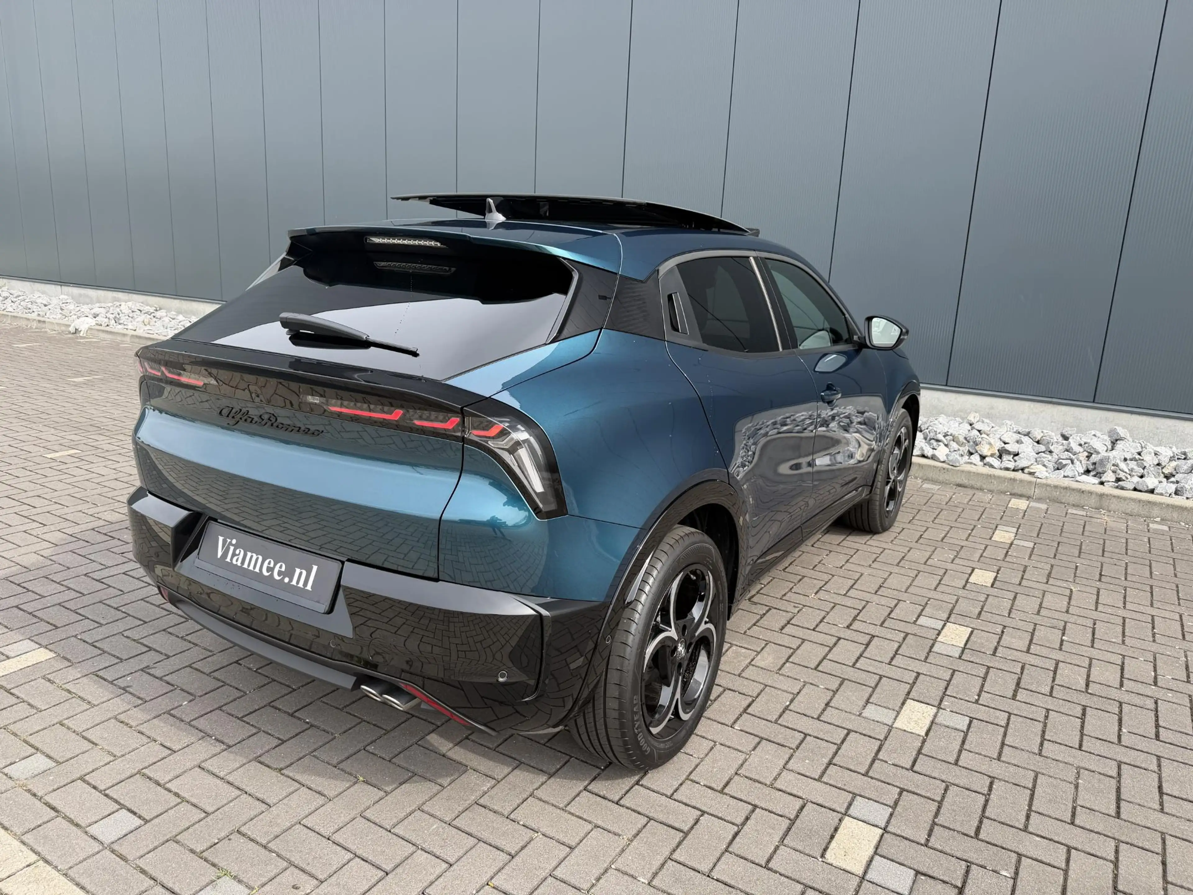 Alfa Romeo Junior 1.2 Turbo Hybrid Ibrida Speciale | PANO | Massage — photo 3