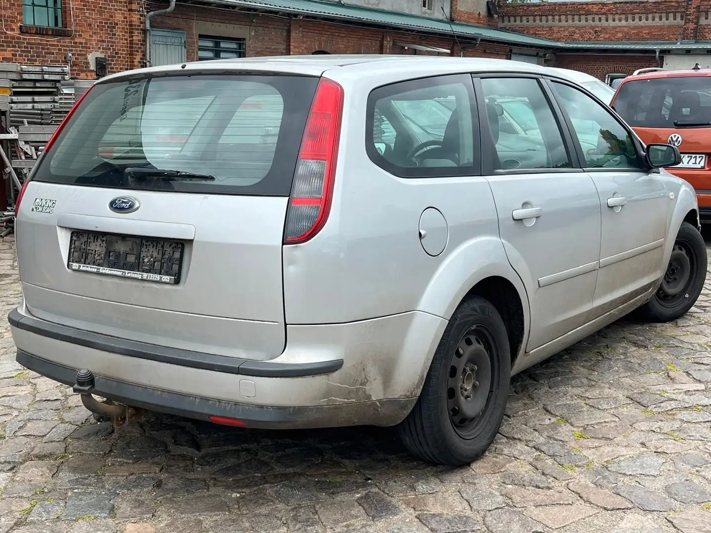 Ford Focus Turnier Fun X Silber - 2