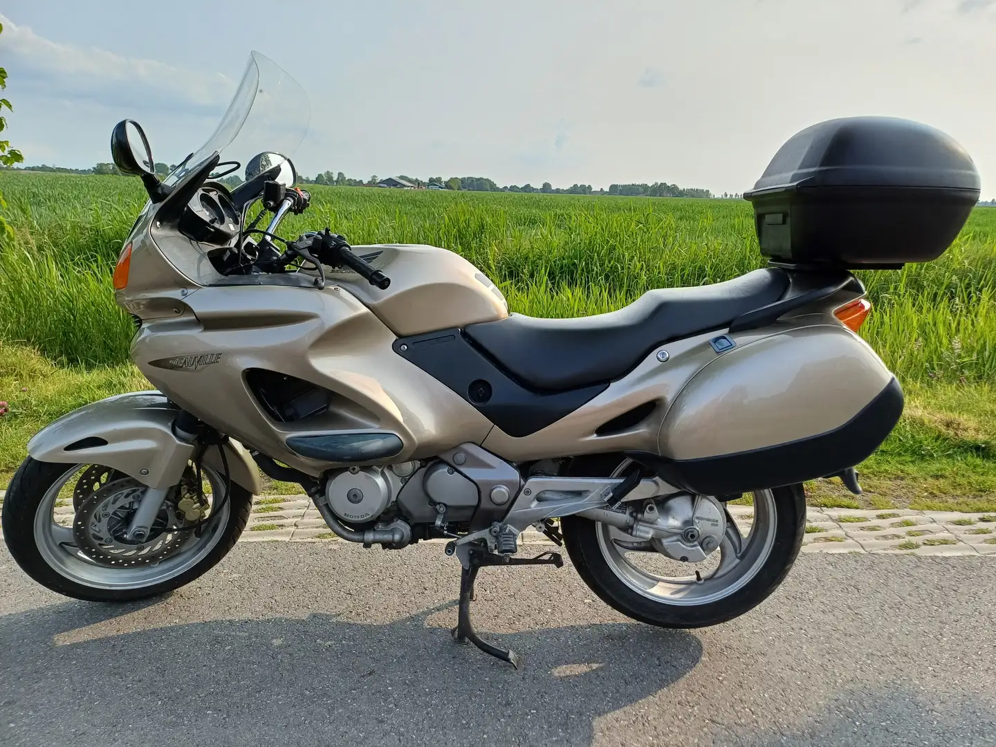 Honda NT 650 Deauville - 2