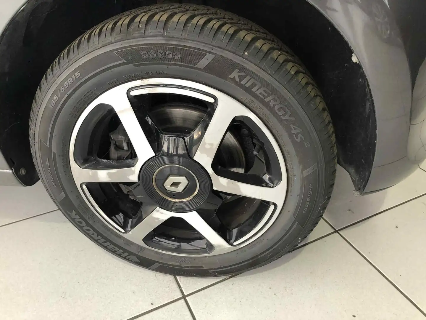Renault Twingo Intens TCE90 Gris - 2