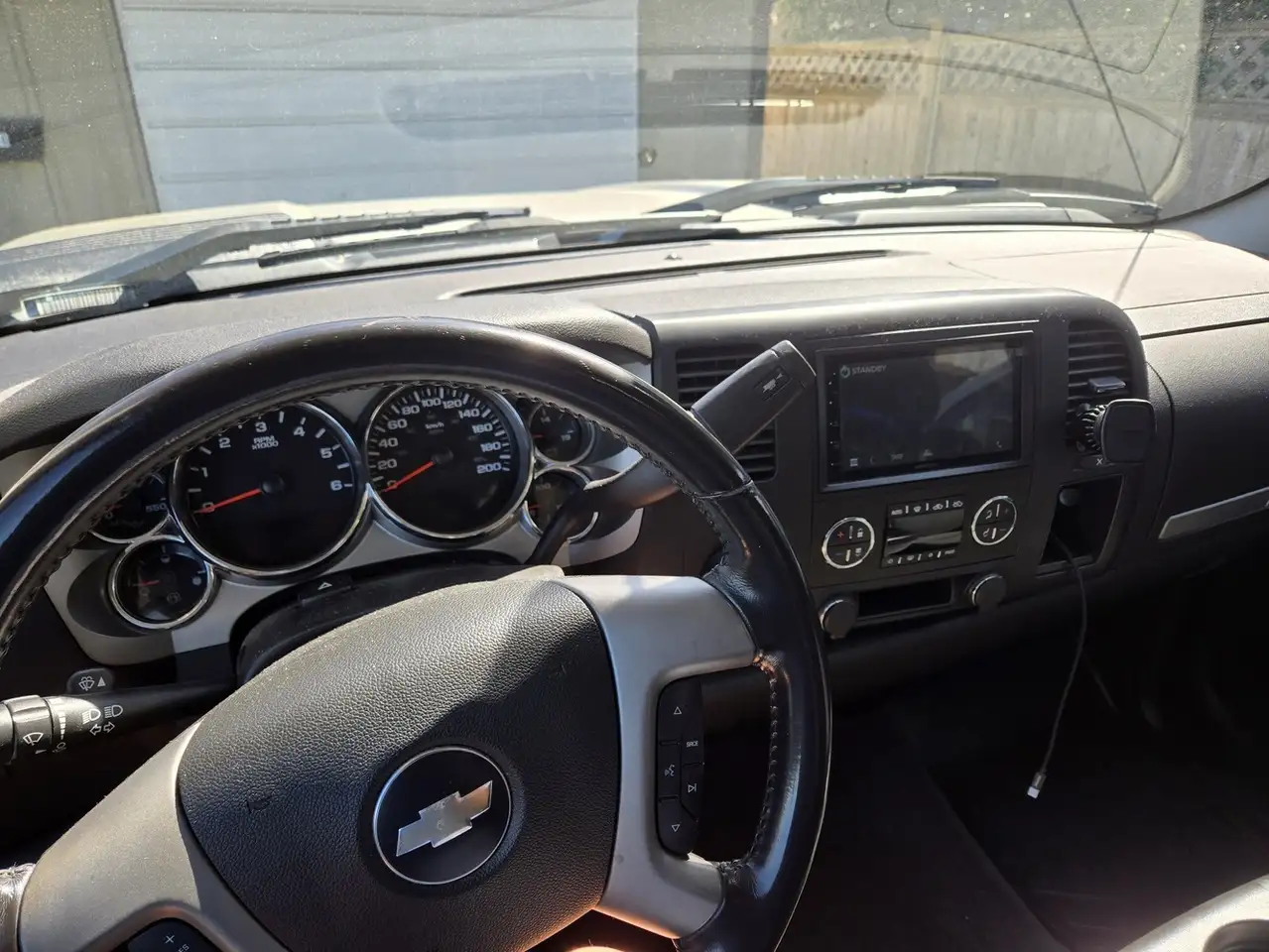 Chevrolet Silverado 2500 снимка Chevrolet Silverado 2500