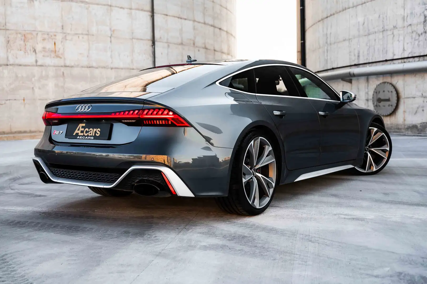 Audi RS7 *** QUATTRO / CERAMIC BRAKES / DRIVE SELECT *** siva - 2