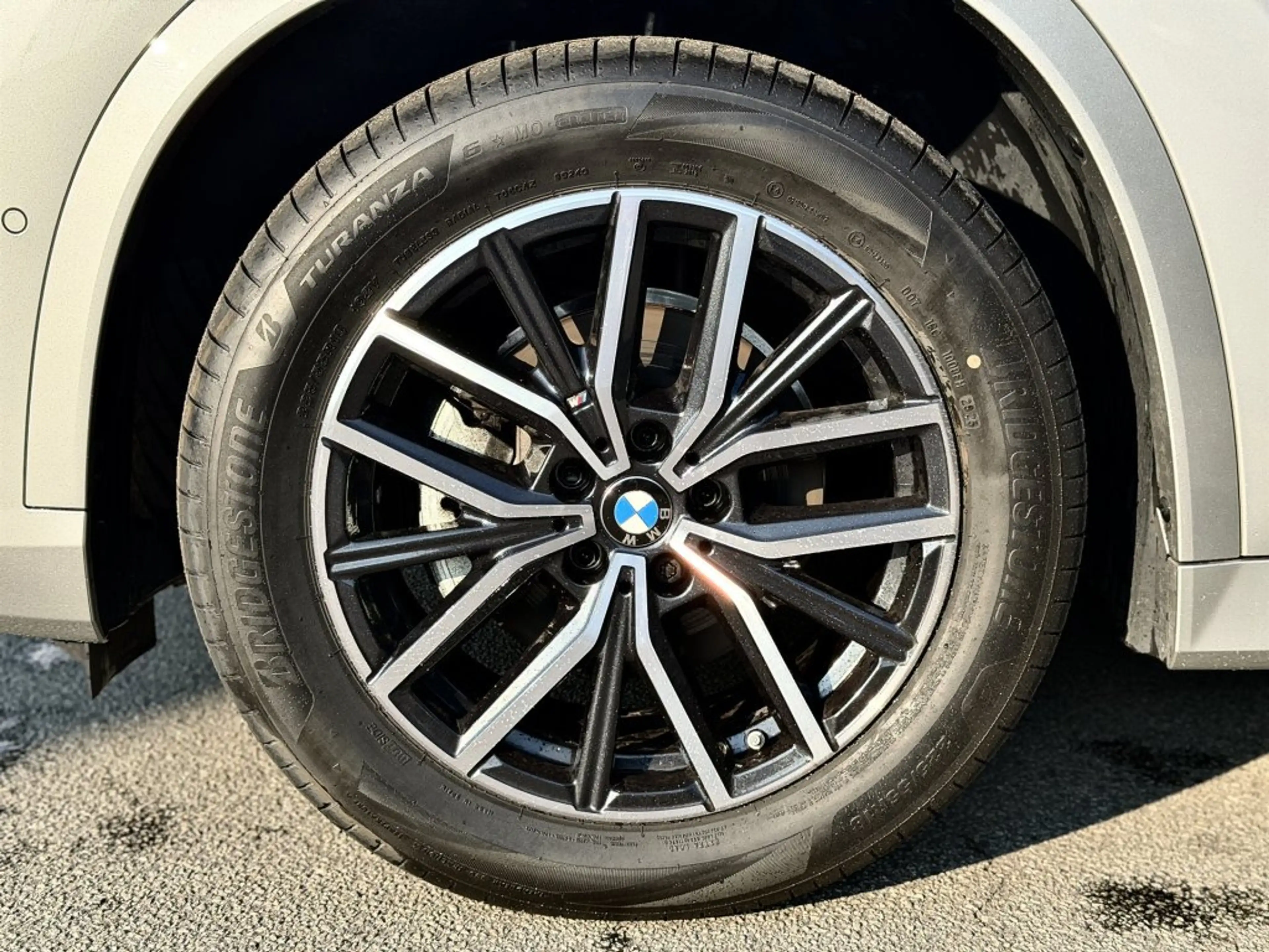 BMW X1 BMW X1 sDrive18i M-Paket — photo 4