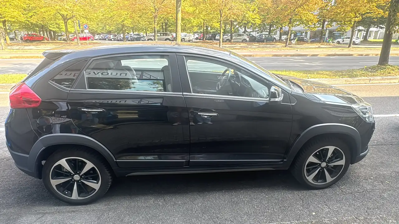 DR Automobiles DR3