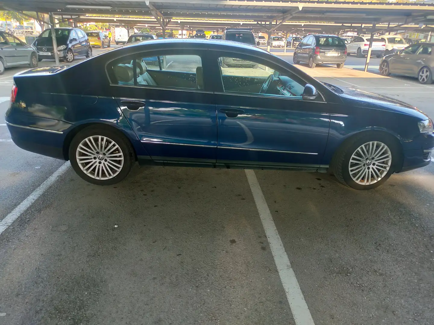 Volkswagen Passat 3.2 Highline FSI V6 4 motion Azul - 2