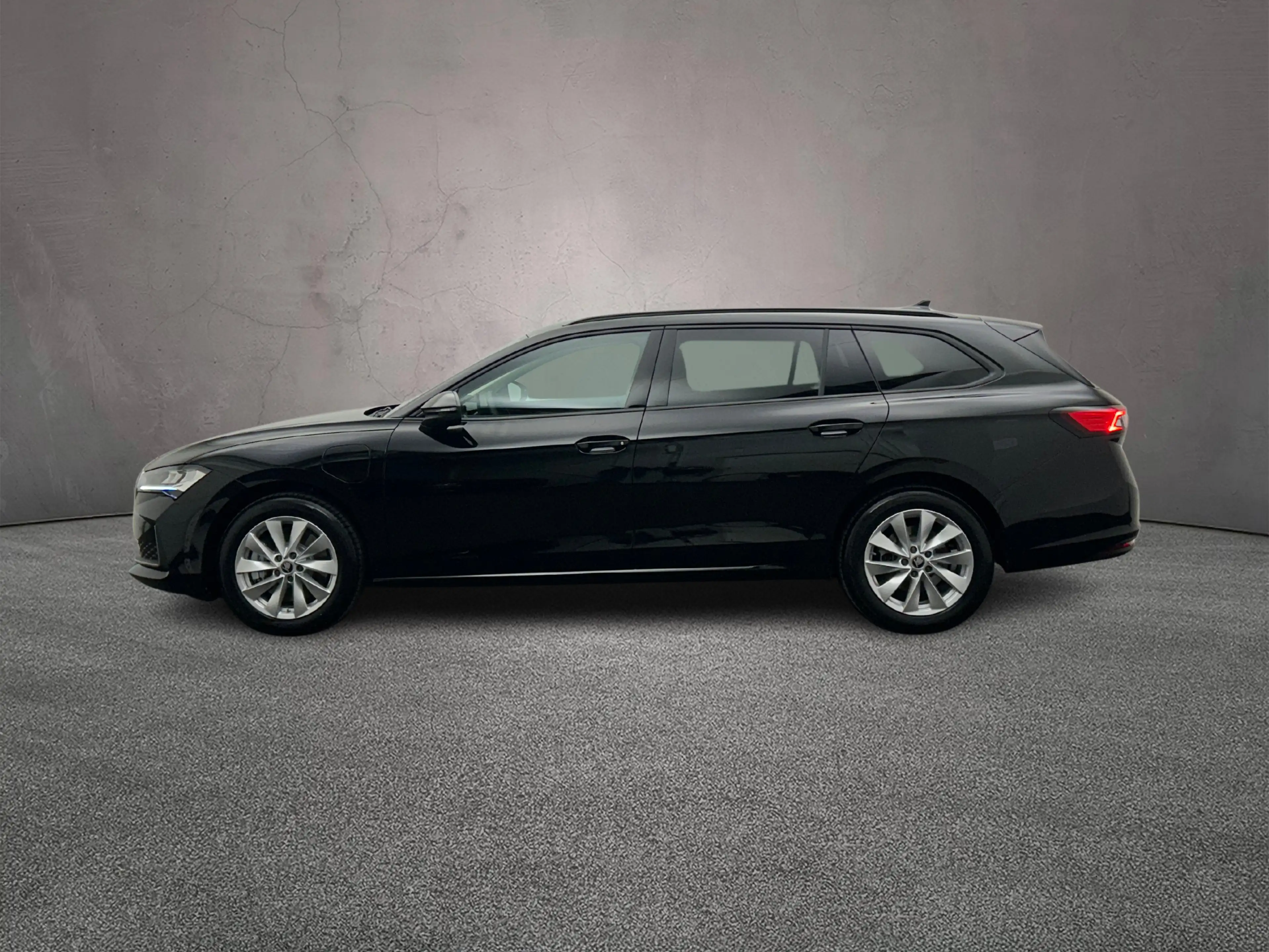 Skoda Superb Combi 1.5 TSI PHEV 204pk Edition €42.990,- incl in — photo 2