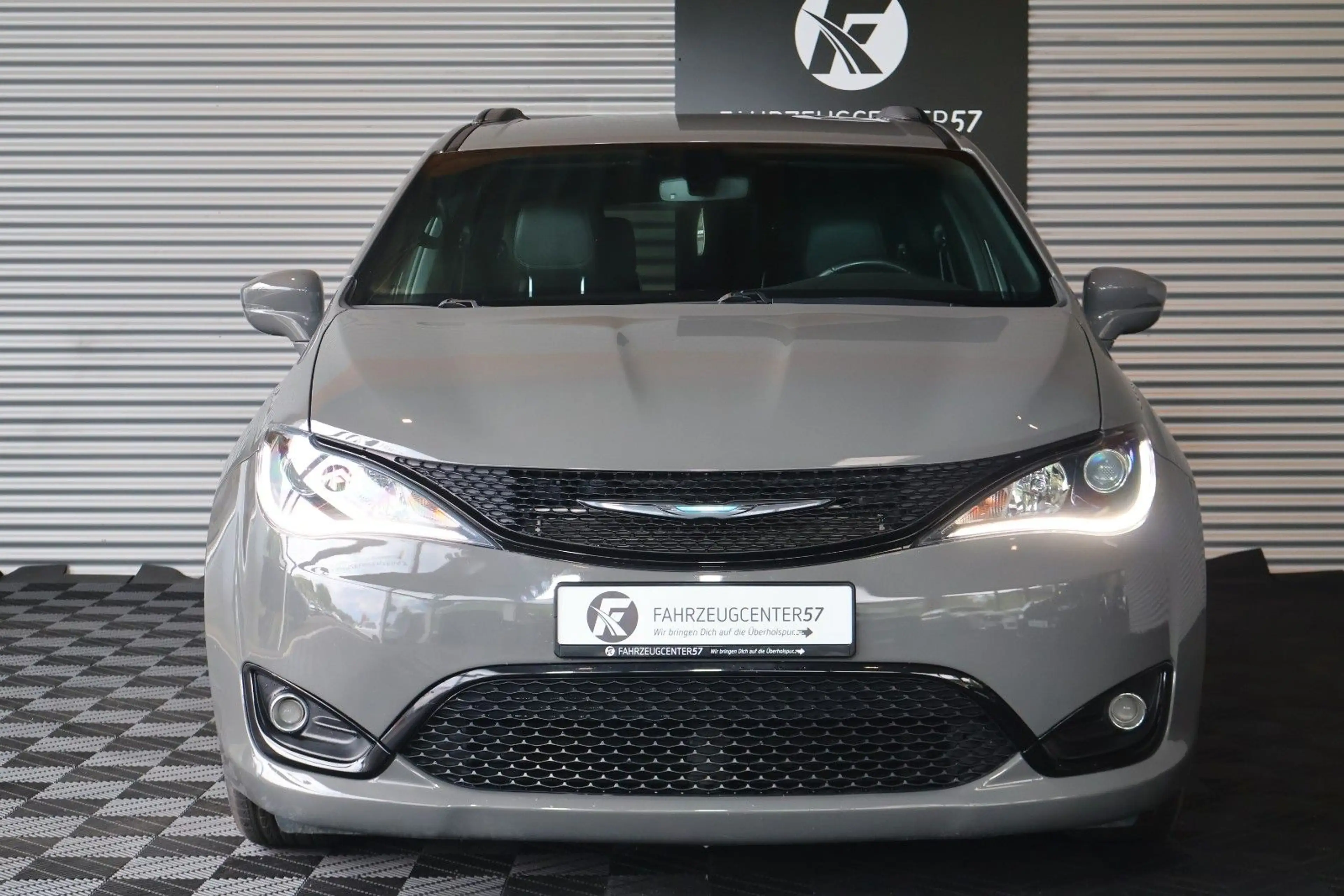 Chrysler Pacifica S 3.6L E-HYBRID/7-SITZER/H&K/TV/KAMERA — photo 4