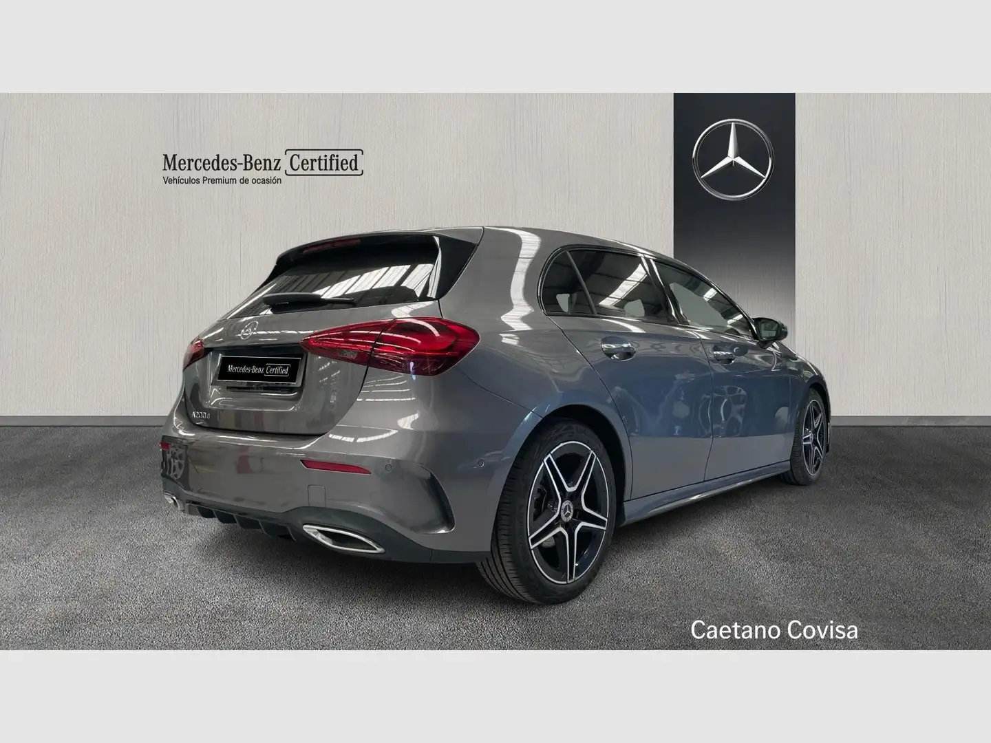 Mercedes-Benz A 200 d Sedán Gris - 2