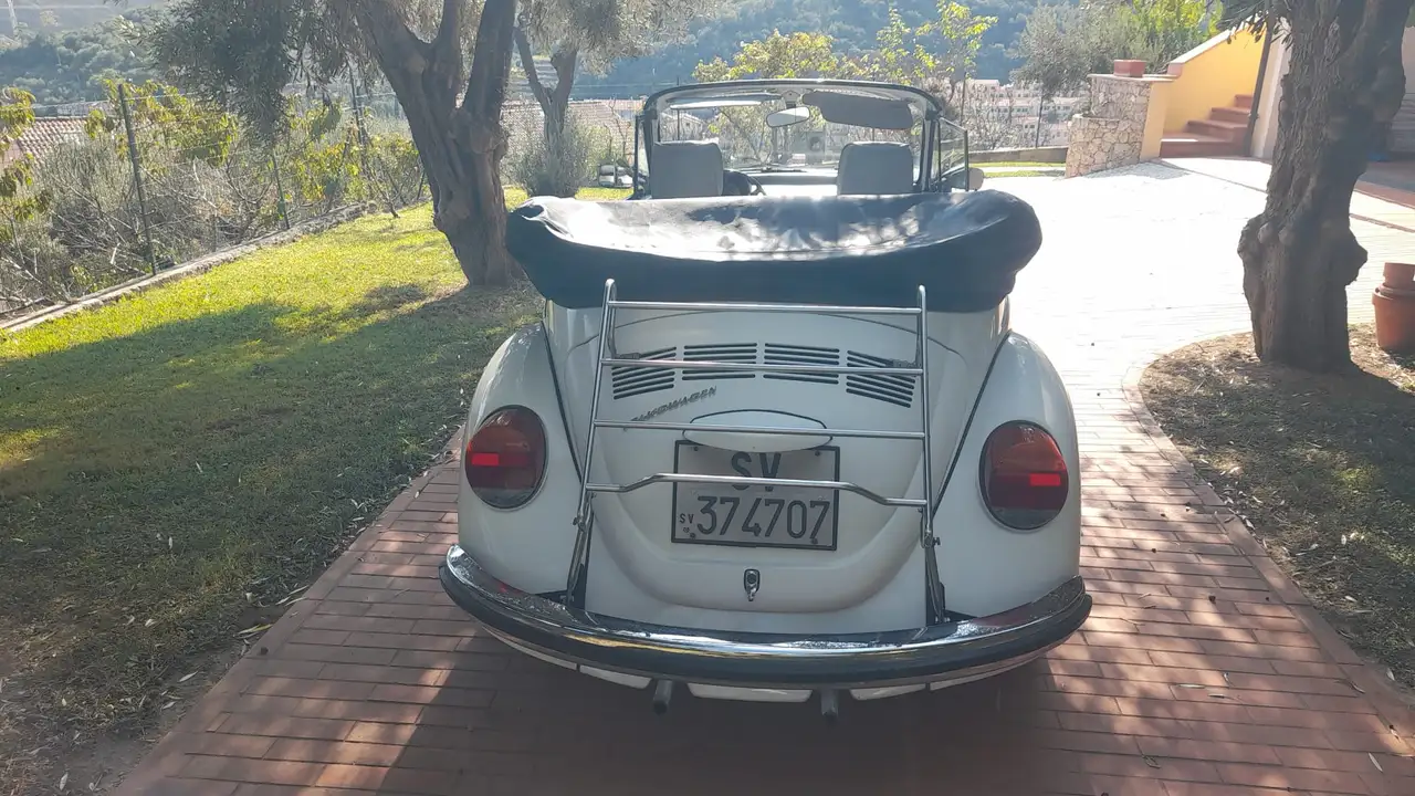 Volkswagen Maggiolino Cabrio, foto 2