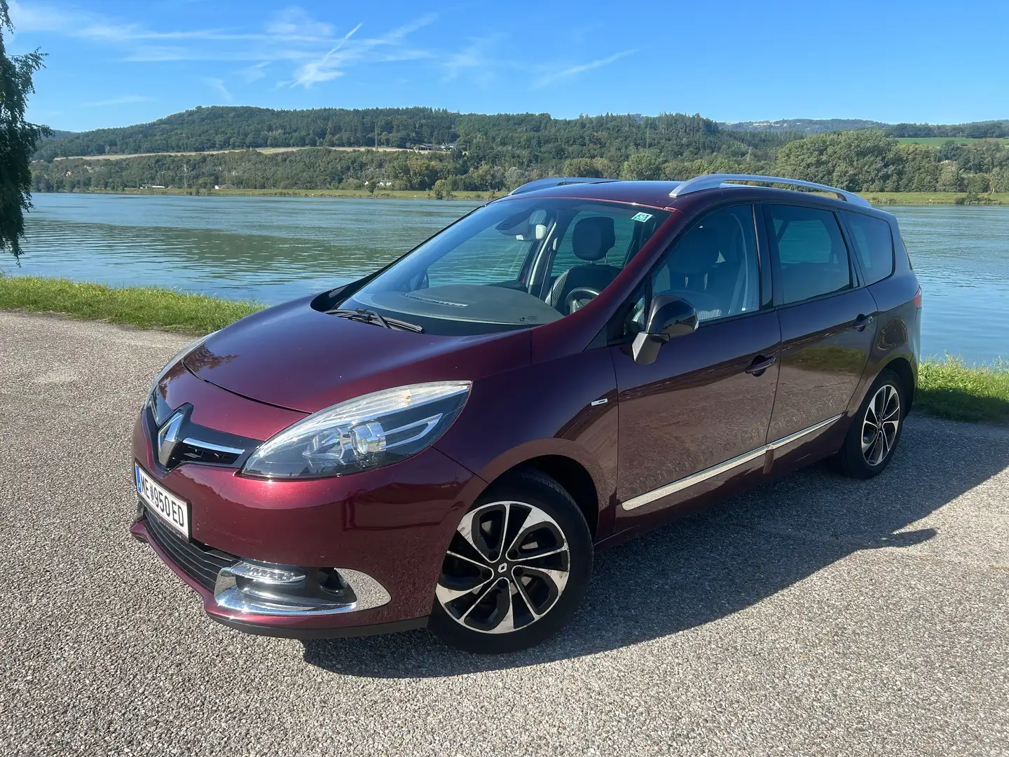 Renault Grand Scenic Grand Scénic dCi 110 EDC Bose Edition Rot - 1