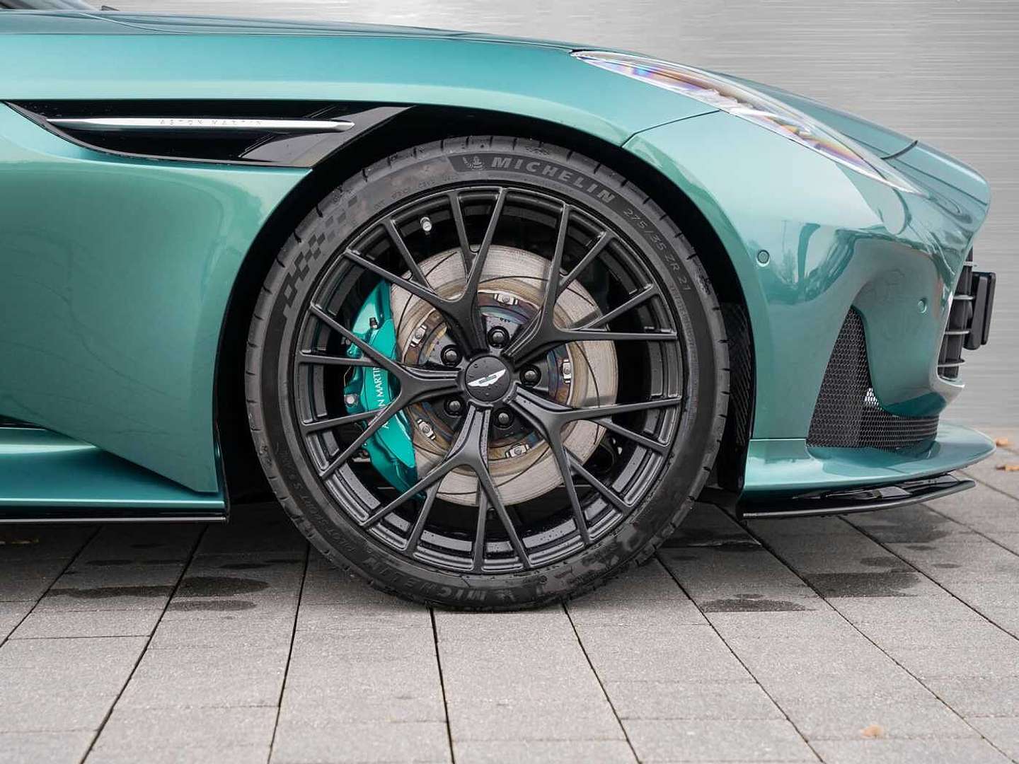 Aston Martin DB12 Coupé V8 -  - Joinsteer - #2