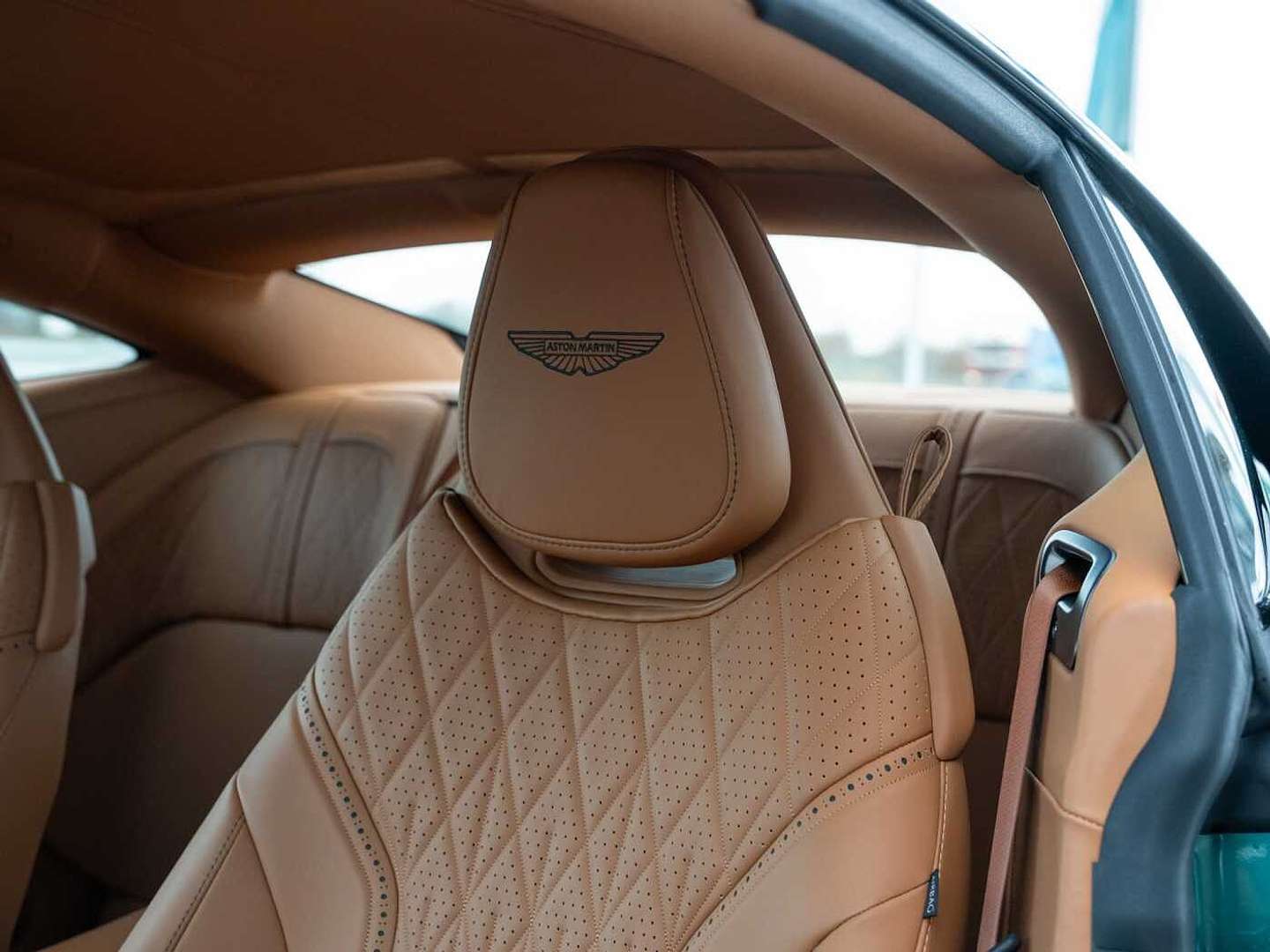 Aston Martin DB12 Coupé V8 -  - Joinsteer - #4