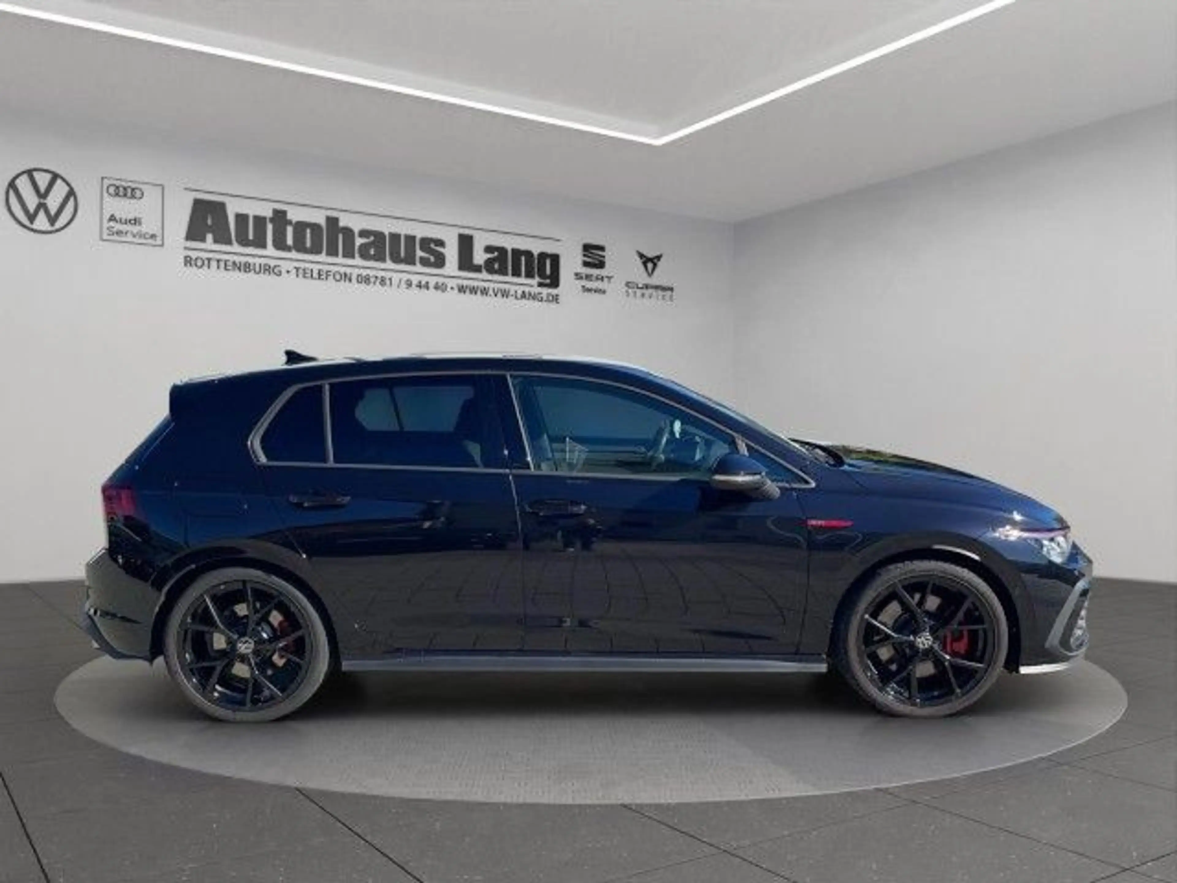 Volkswagen Golf GTI Golf VIII 2.0 TSI GTI AHK DCC Matrix Led 8-fach — photo 7