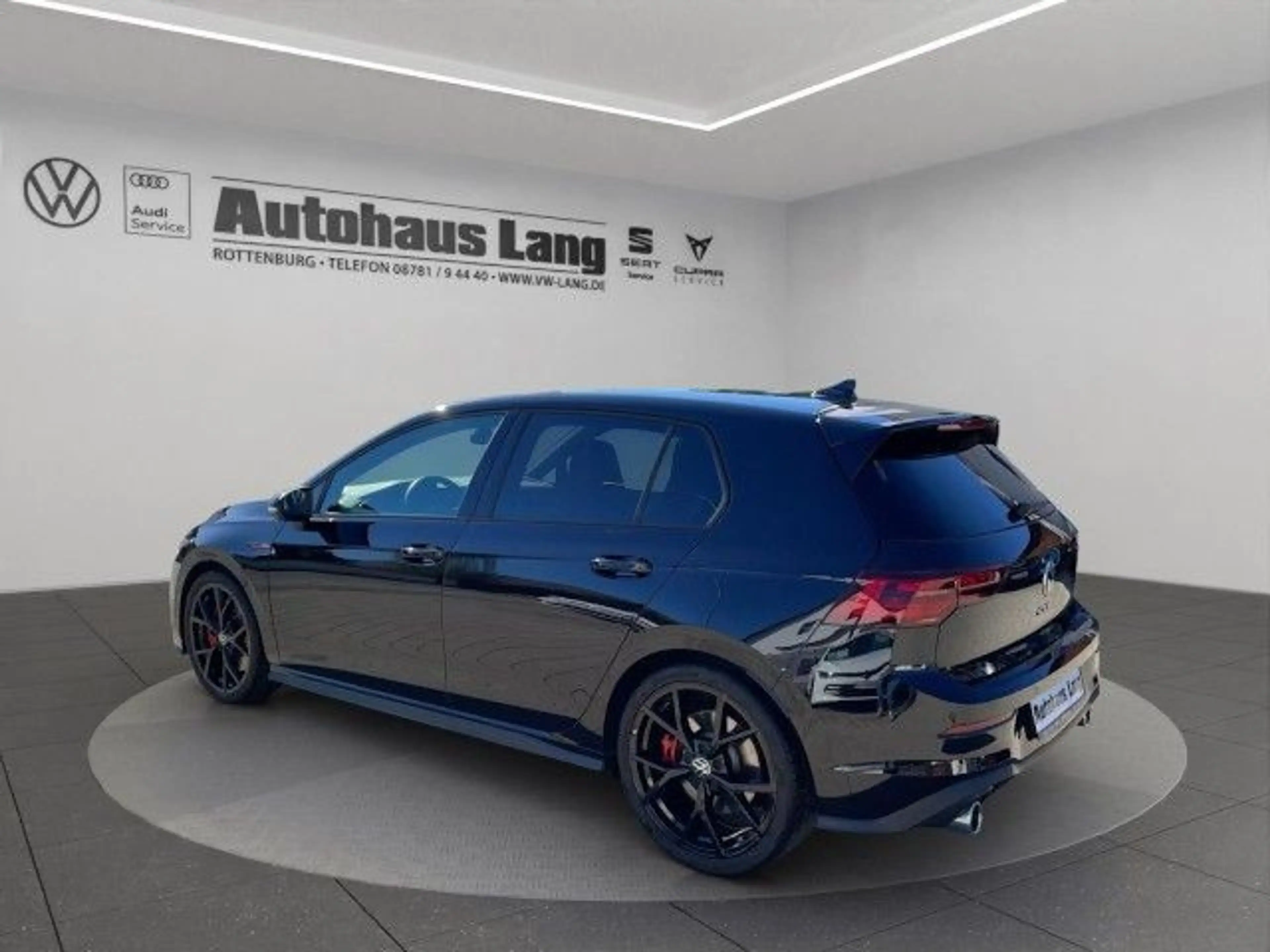 Volkswagen Golf GTI Golf VIII 2.0 TSI GTI AHK DCC Matrix Led 8-fach — photo 4