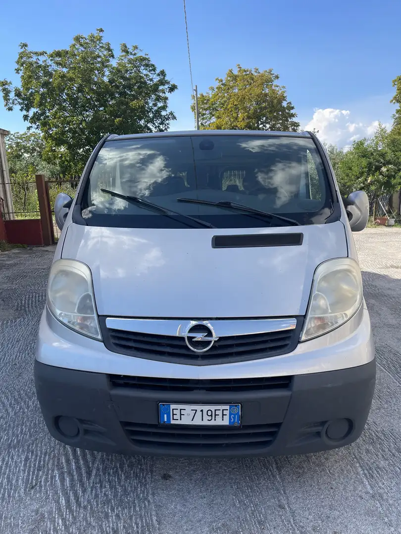 Opel Vivaro 9 posti Argento - 1