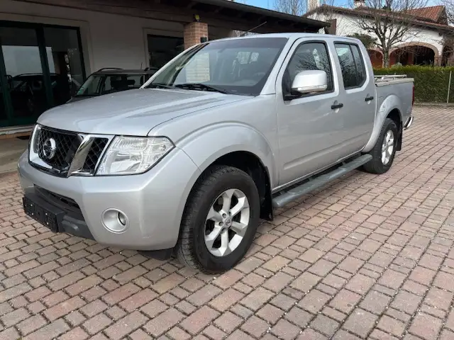 Nissan Navara Navara 2.5   dci d.cab LE auto
