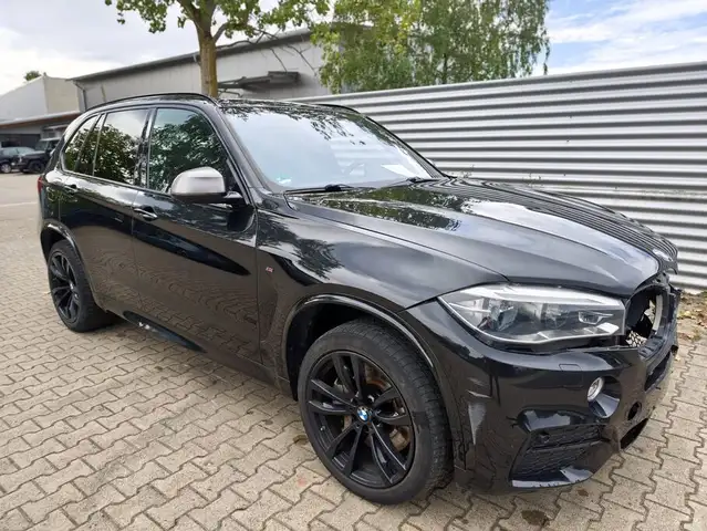 BMW X5 M d Sport-Aut. Pano HuD Navi LED Standh.