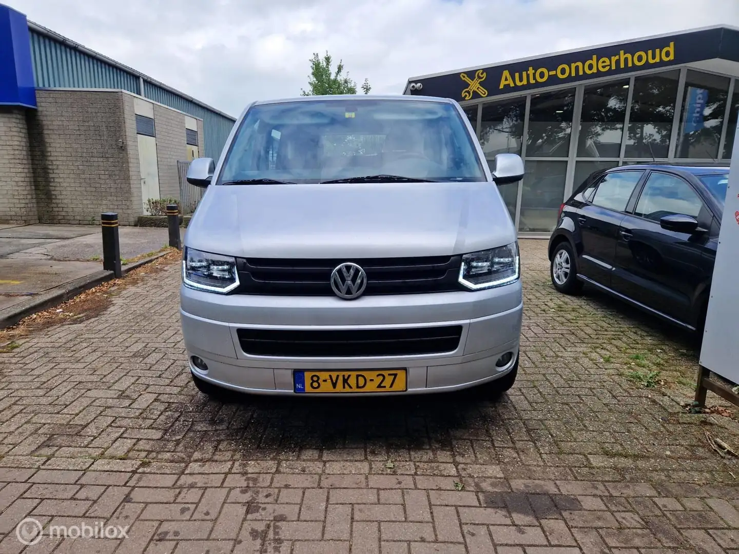 Volkswagen T5 Transporter 2.0 TDI DUB CABINE//AIRCO - 2