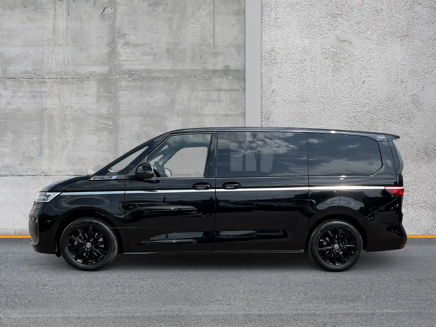 Volkswagen T7 Multivan 2.0 TSI DSG HARMAN STANDHZG PANO AHK Nero - 2