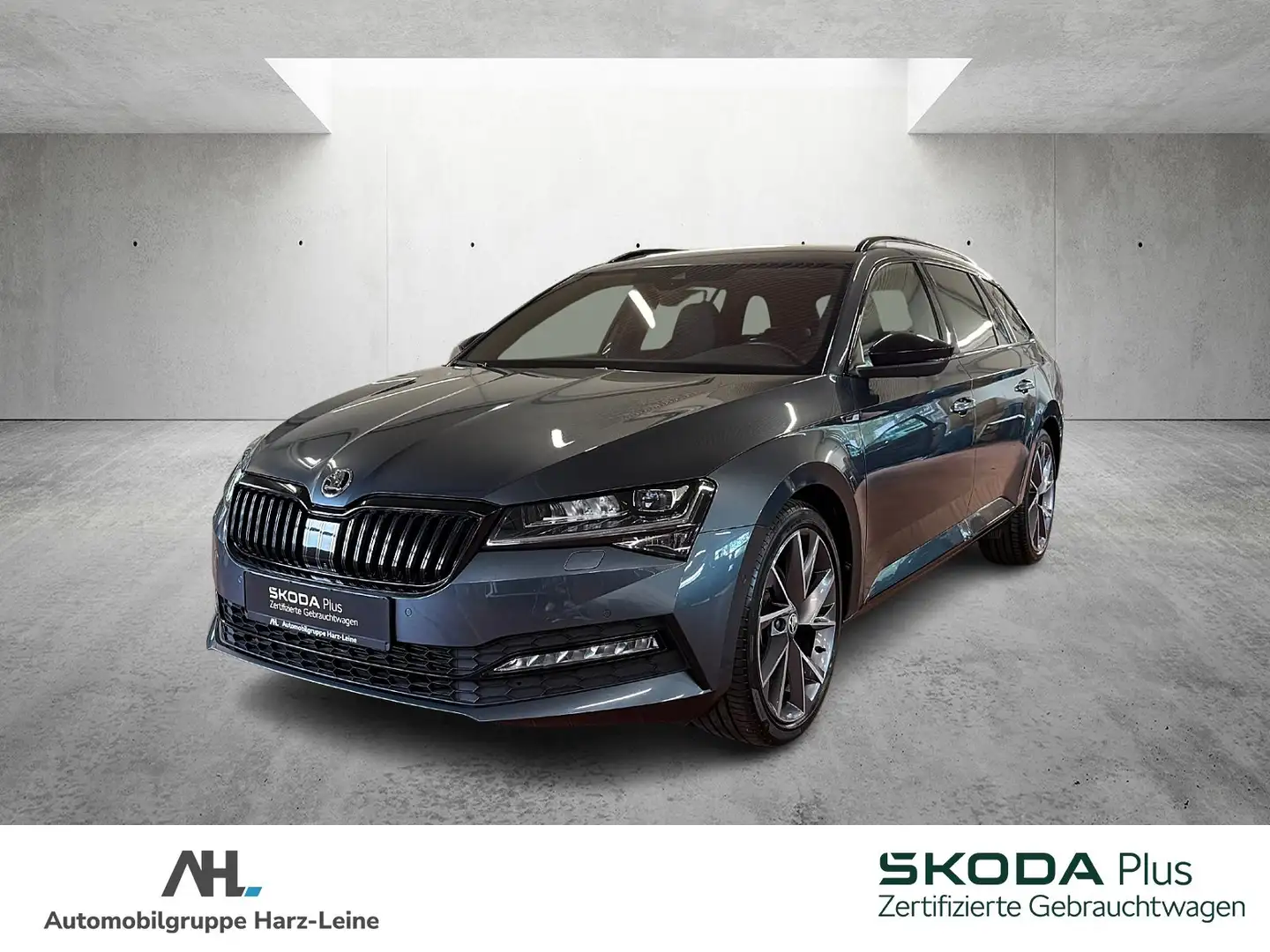 Skoda Superb Combi 2.0 TDI Sportline 4x4 DSG Matrix DCC ACC Nav Grau - 1