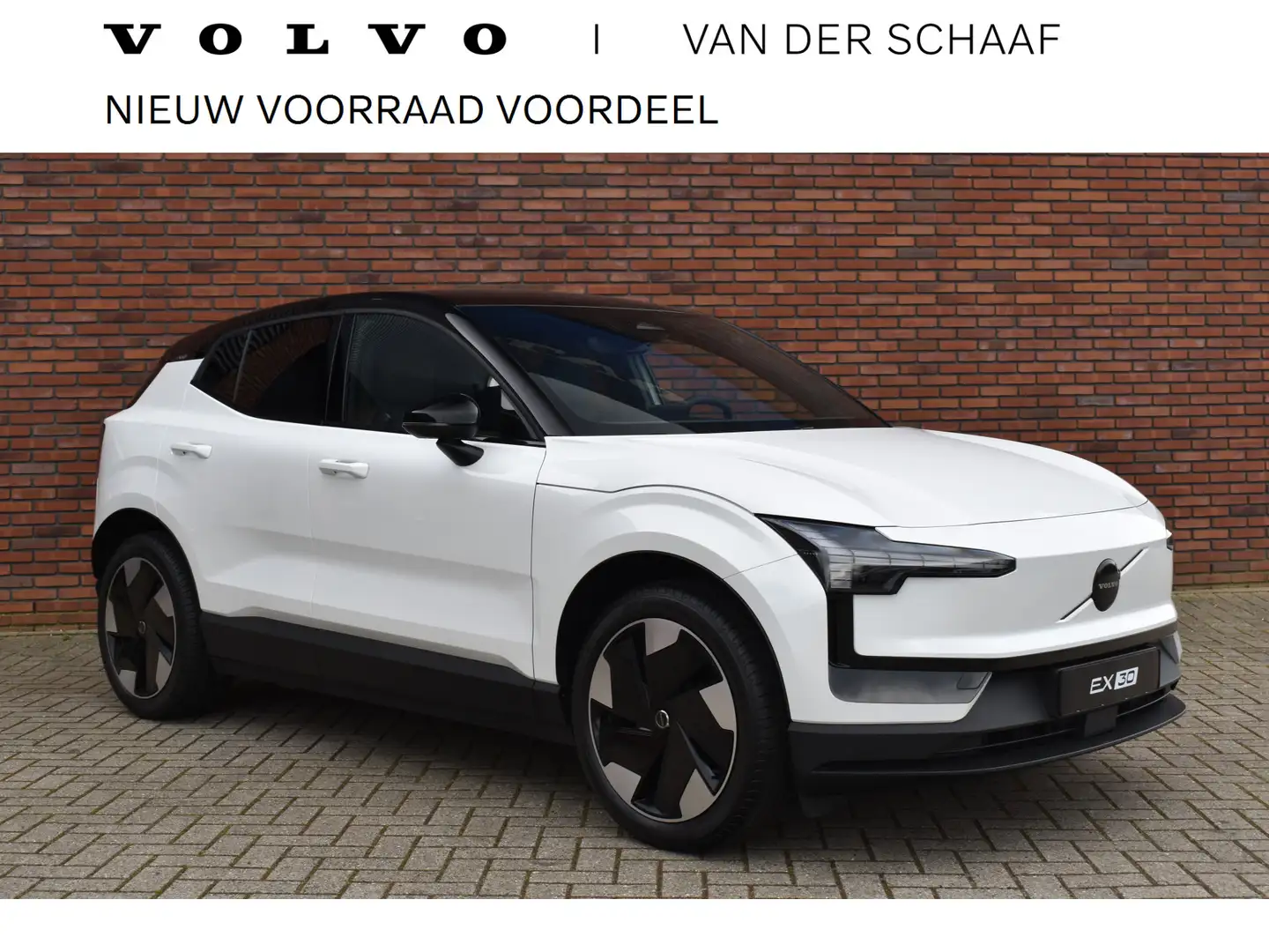 Volvo EX30 Single Motor 272PK Extended Range Plus 69 kWh € 75 Bianco - 1