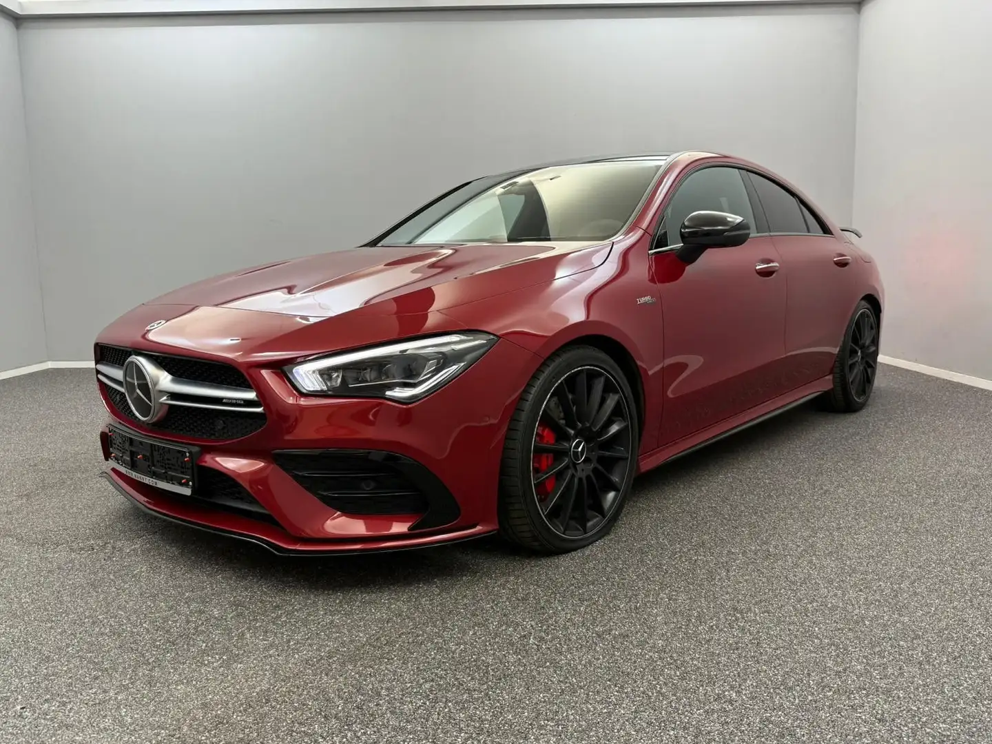 Mercedes-Benz CLA 35 AMG 4Matic*AERO2*PANO*ACC*HEAD-UP*360* Czerwony - 1