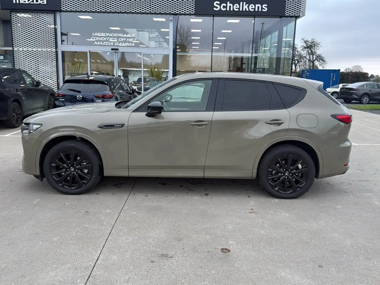 Mazda CX-60 PHEV i-ACTIV AWD 8AT Homura Plus Vert - 2